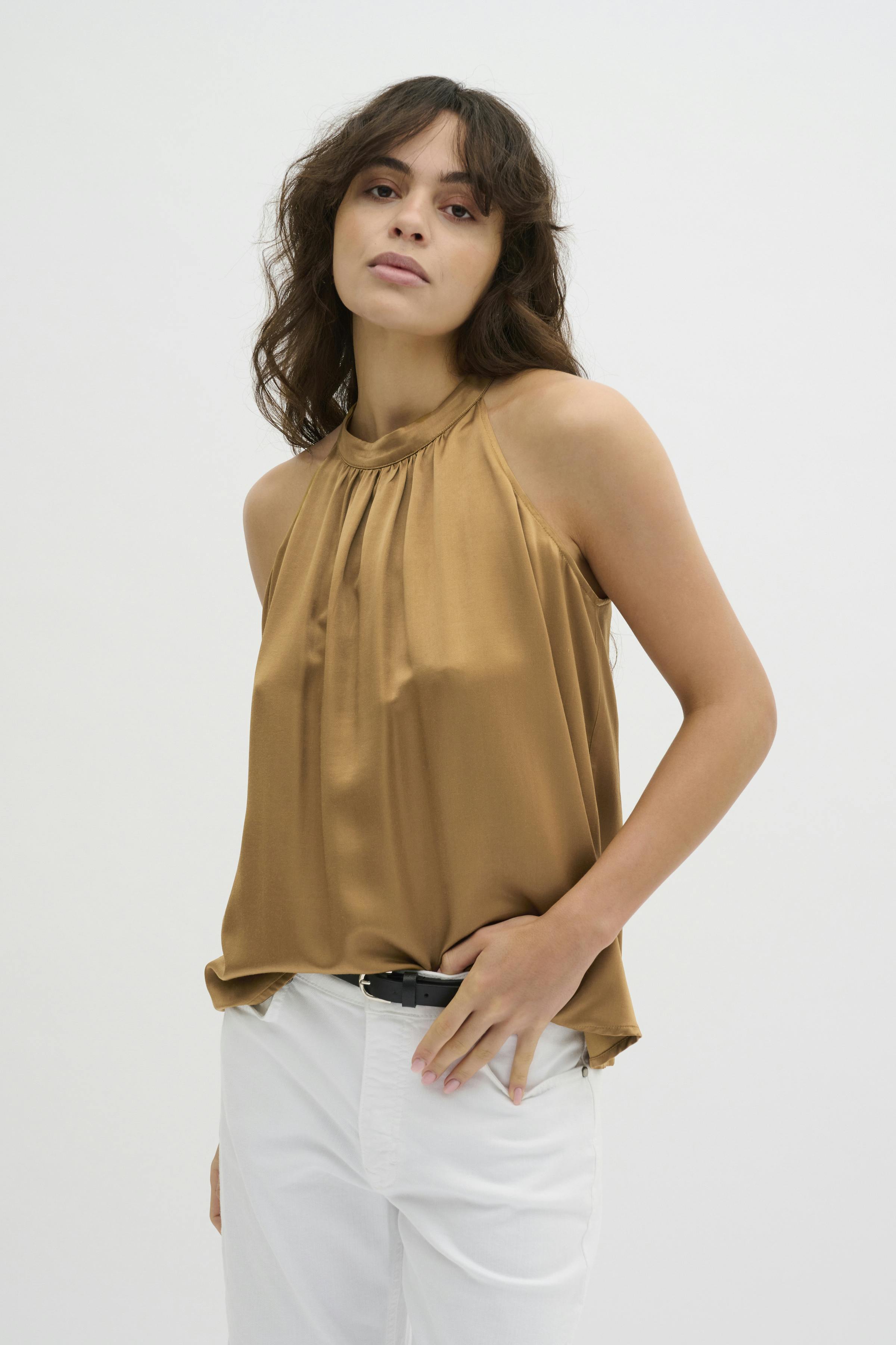 EstelleMW Top LOOKBOOK FRONT 10704728-171125