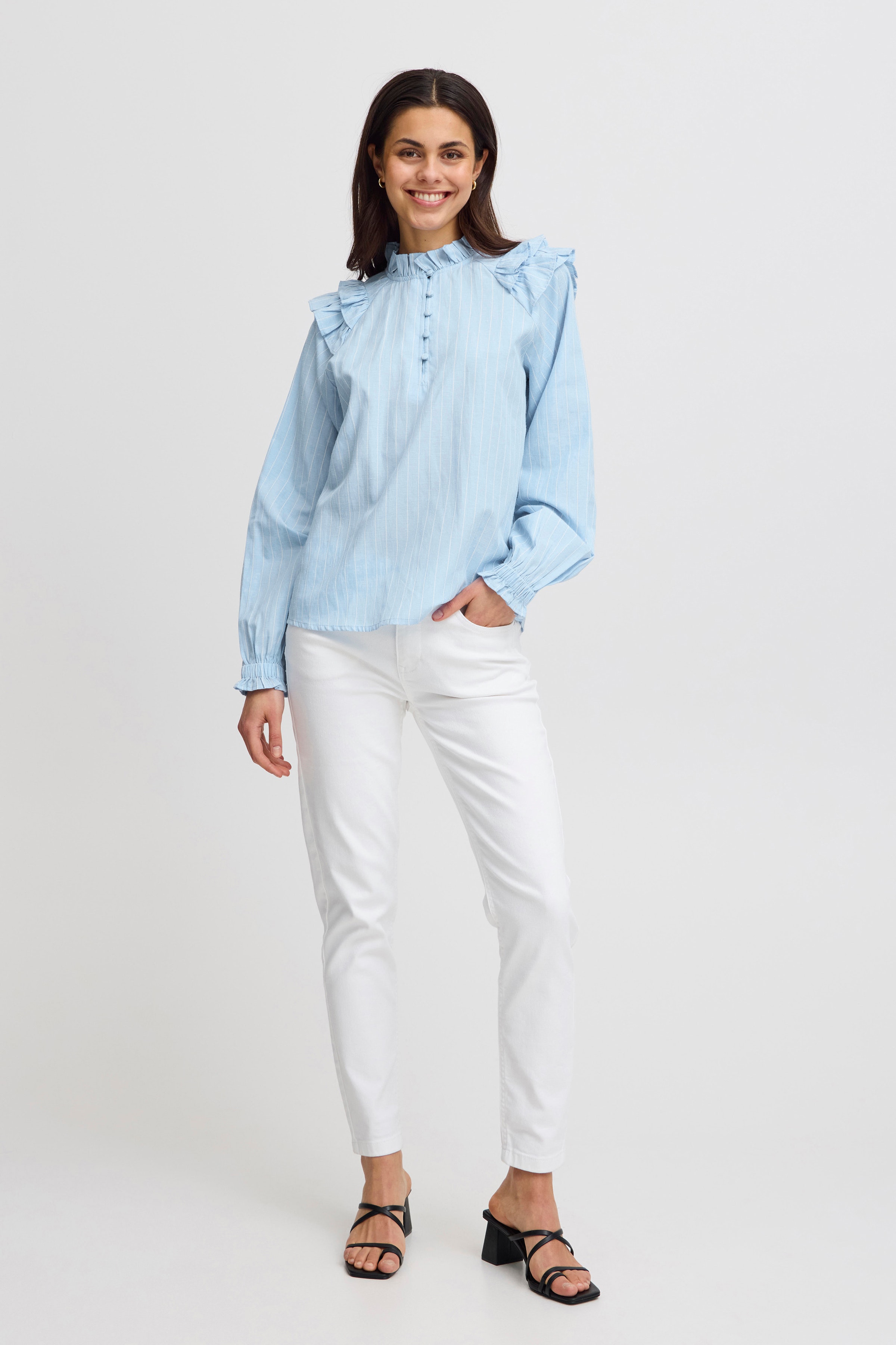 FRPIN Blouse LOOKBOOK FRONT 20613641-202816