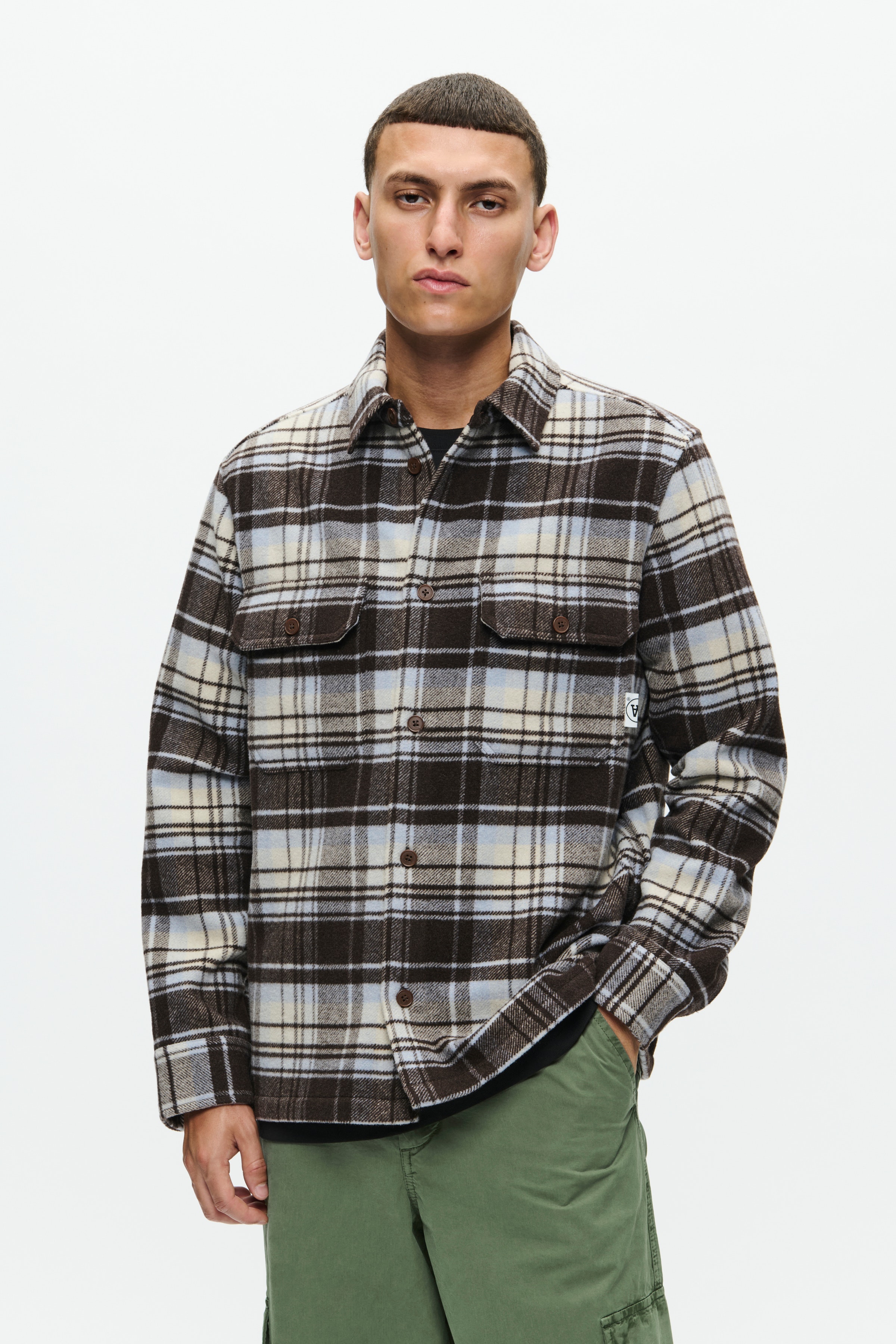WWClay Shirt LOOKBOOK FRONT 30251507-304408