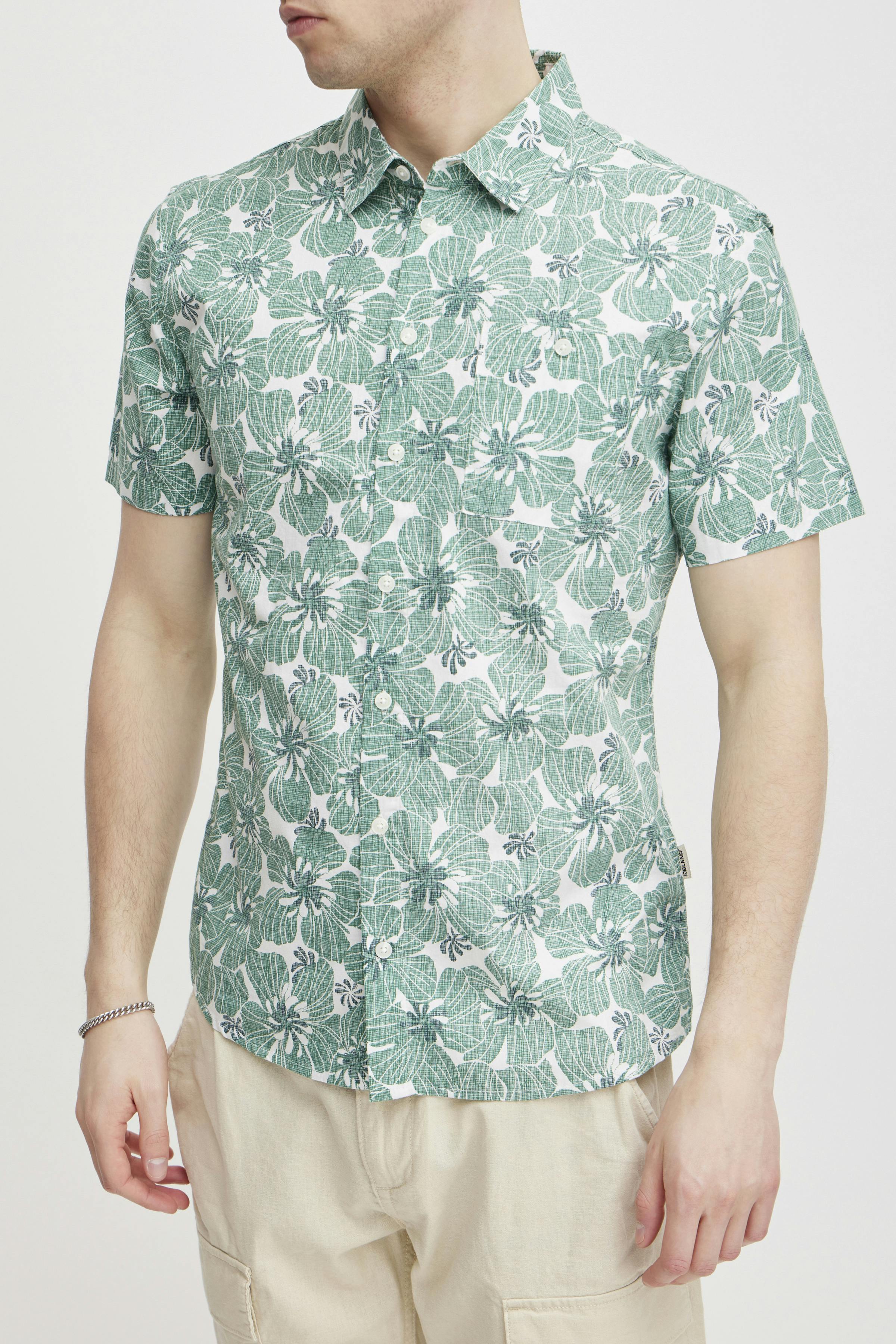 Short sleeved shirt LOOKBOOK DETAIL 20717064-195408