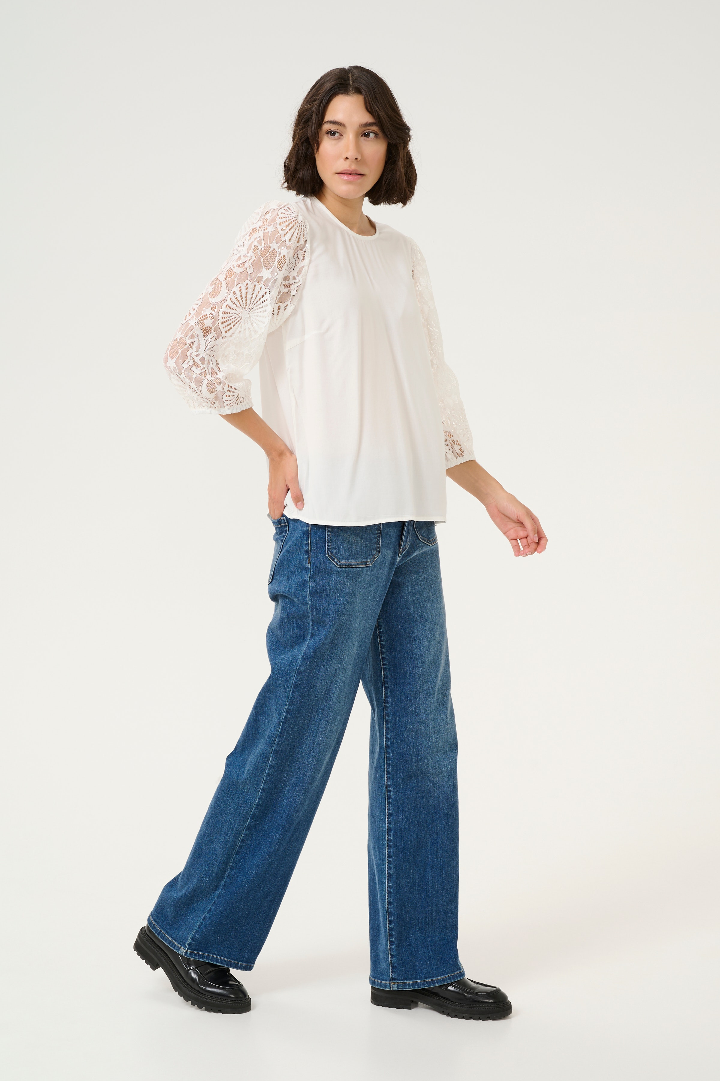KAemilia Blondebluse LOOKBOOK FRONT 10509343-110602