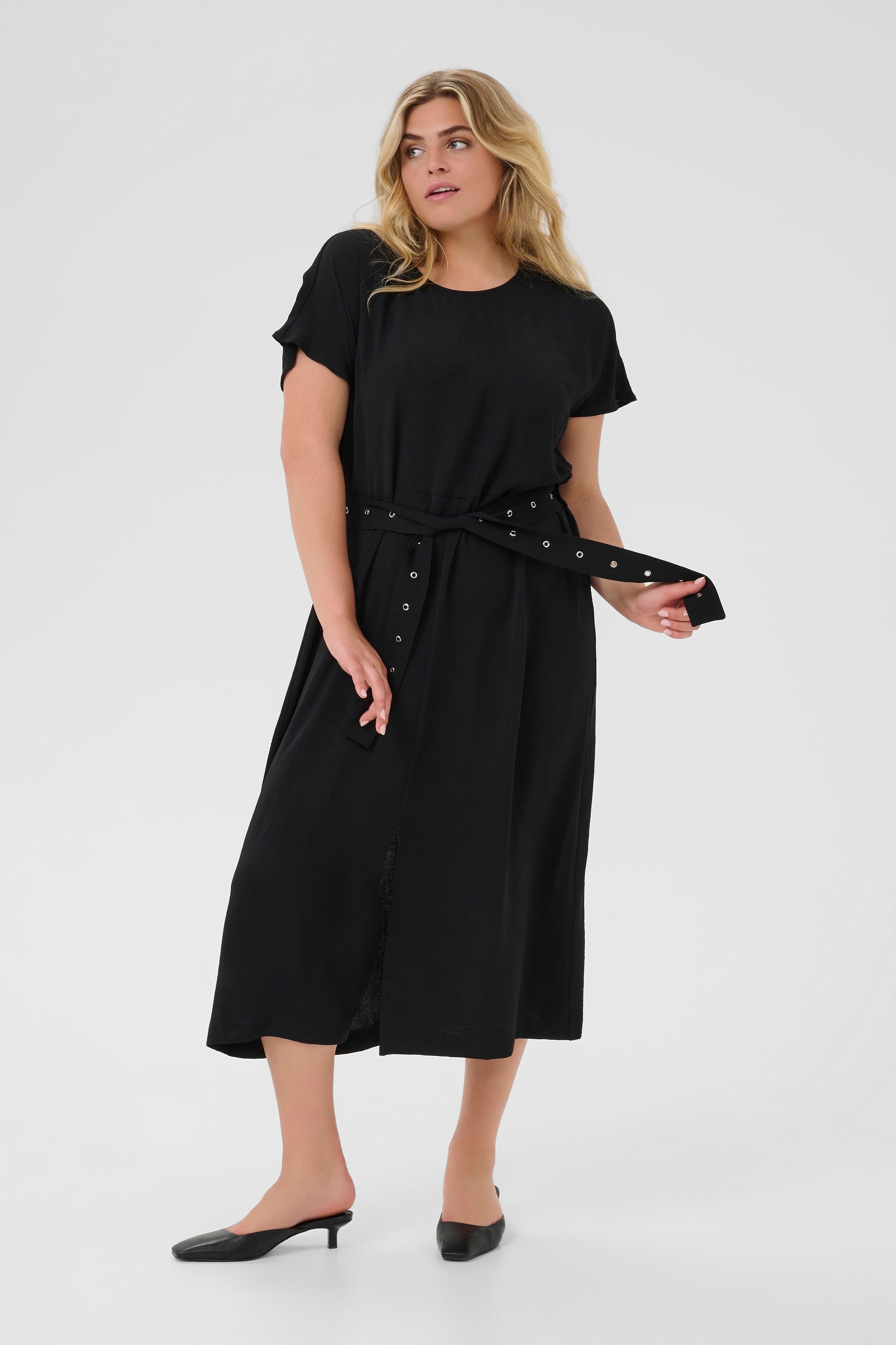 KCtenna Kleid LOOKBOOK FRONT 10583434-100121