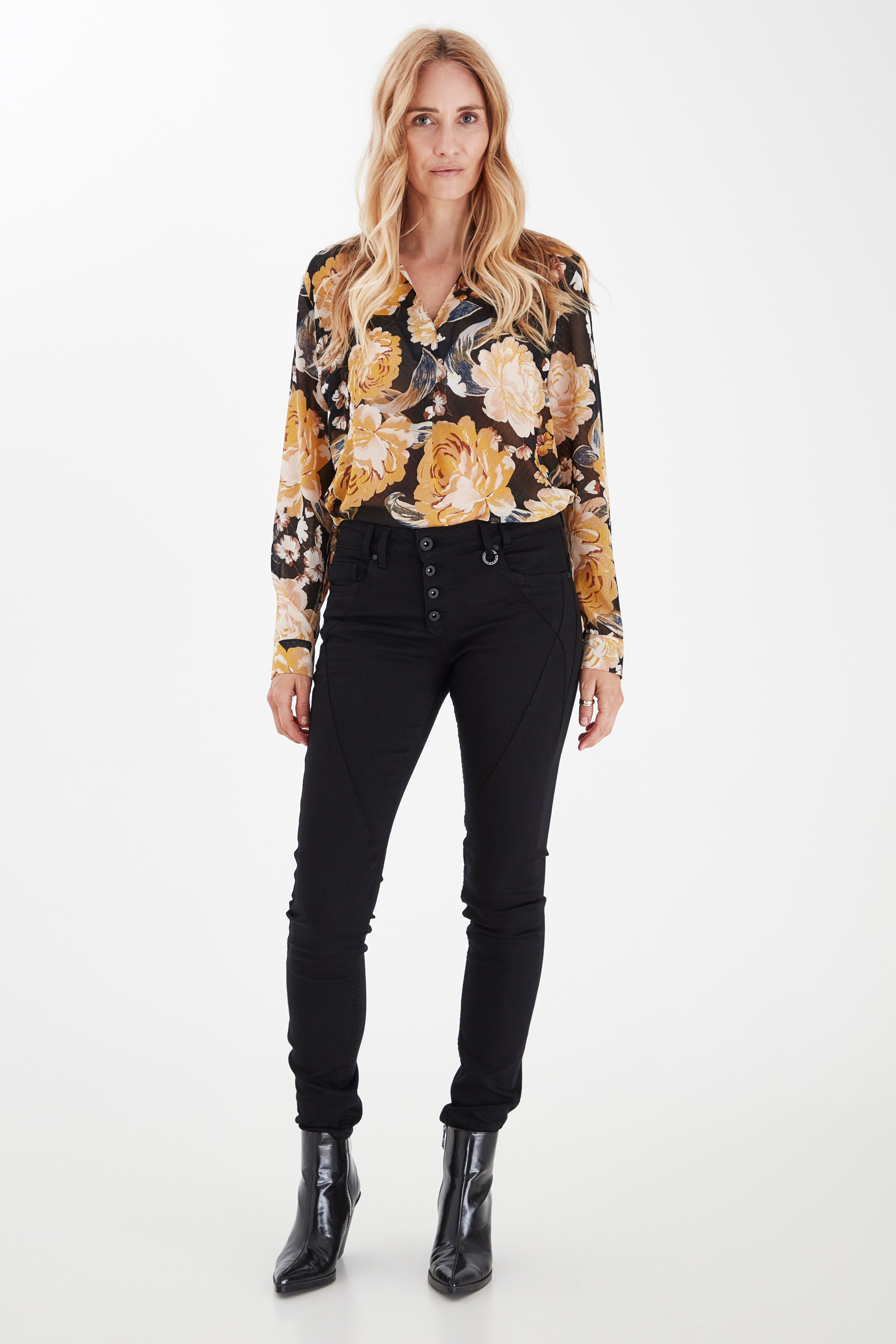 PZANNA Jeans LOOKBOOK FRONT 50205517-200004