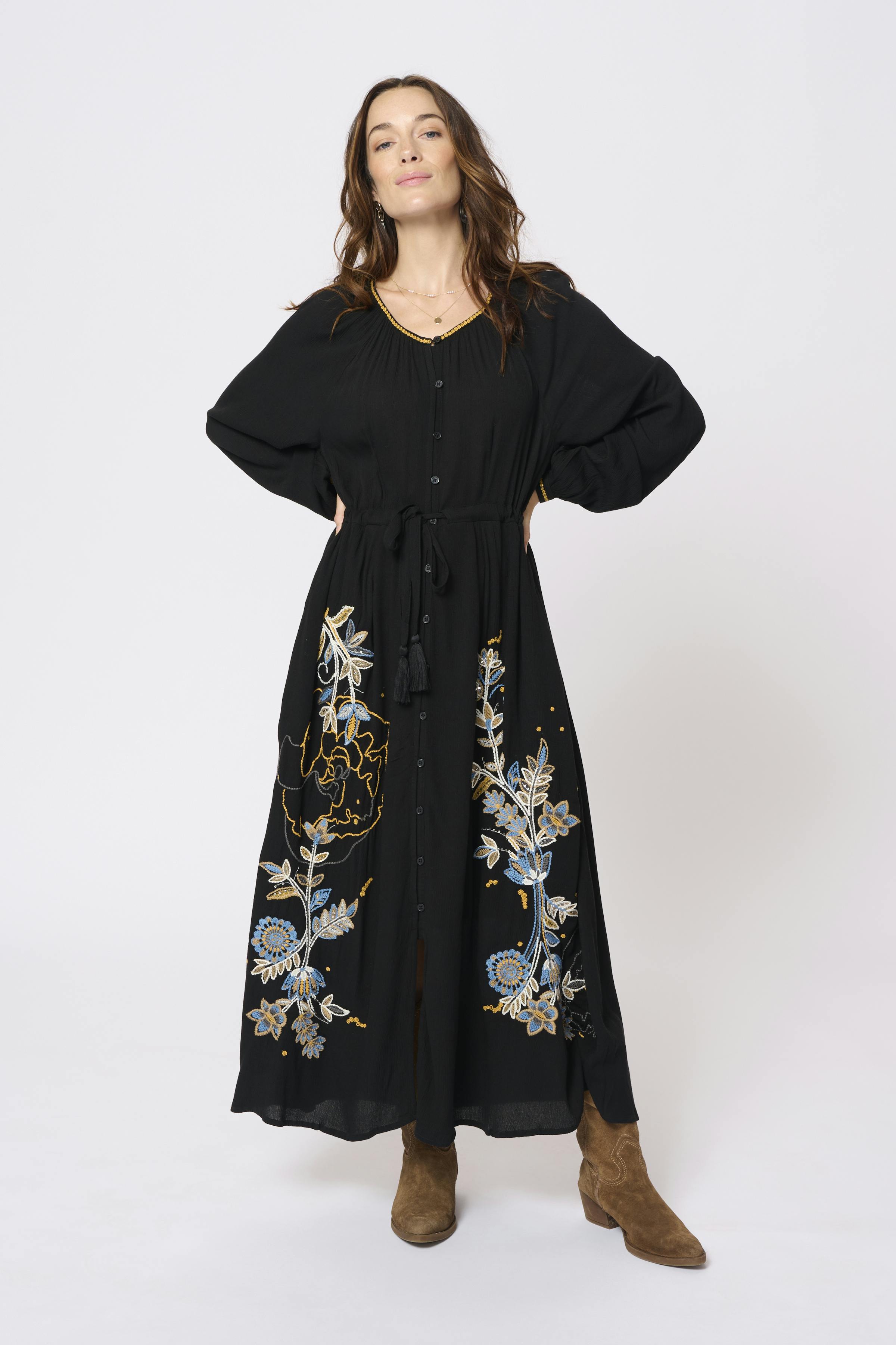 CRBohia Robe LOOKBOOK FRONT 10613264-100120