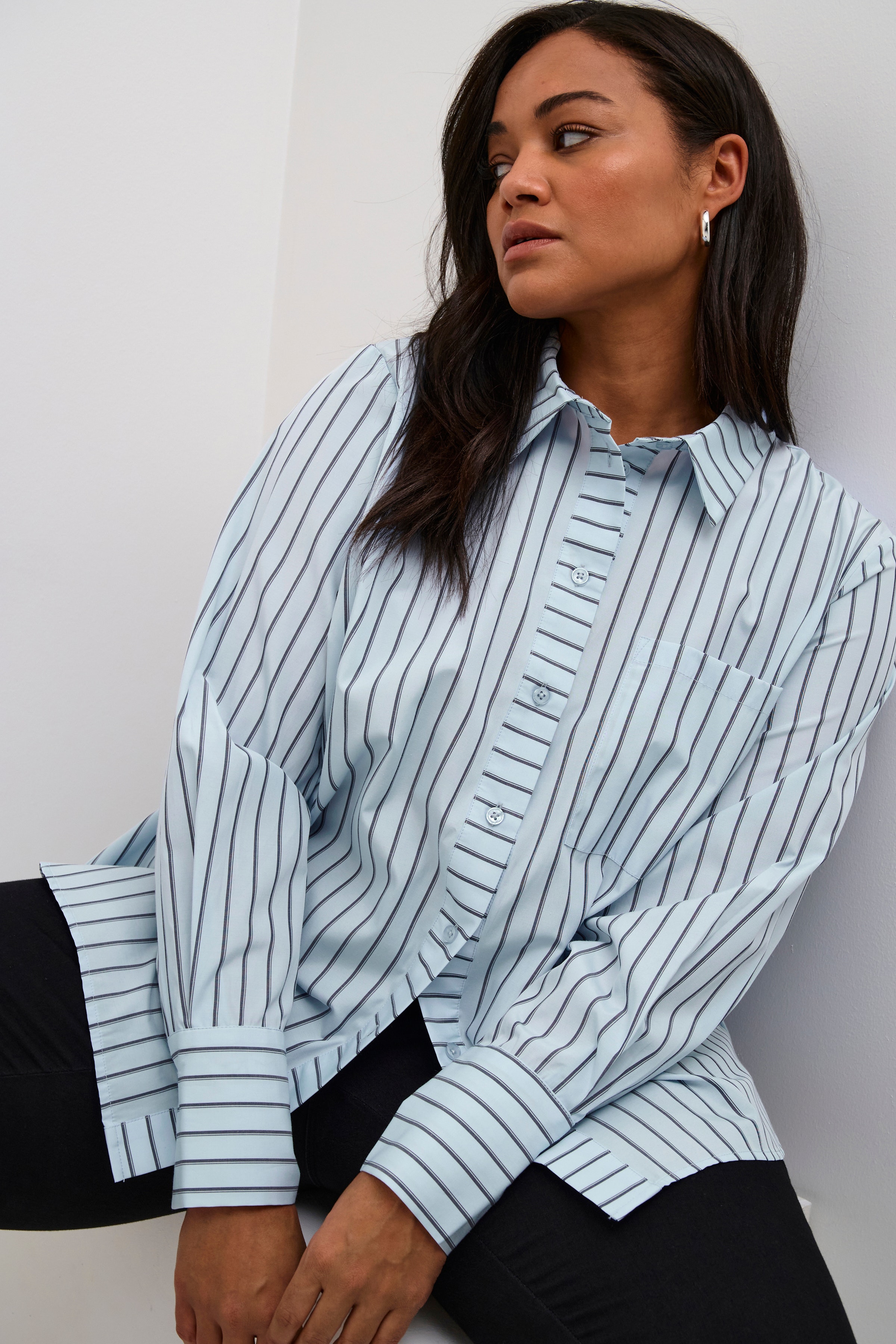 KCjerria Shirt LOOKBOOK DETAIL 10582581-106326