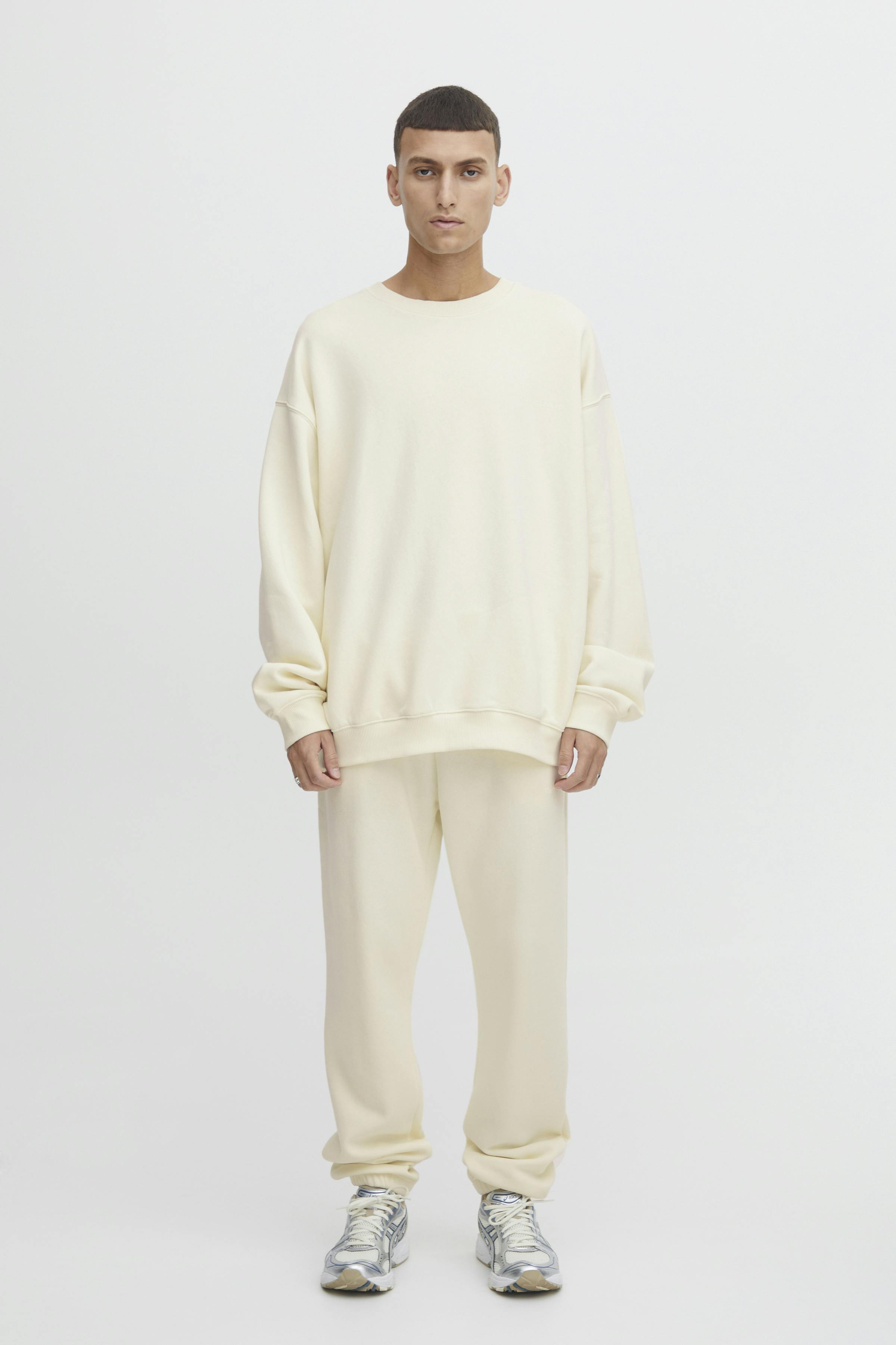 JCMRAFINE Pullover LOOKBOOK FRONT 22800350-130905