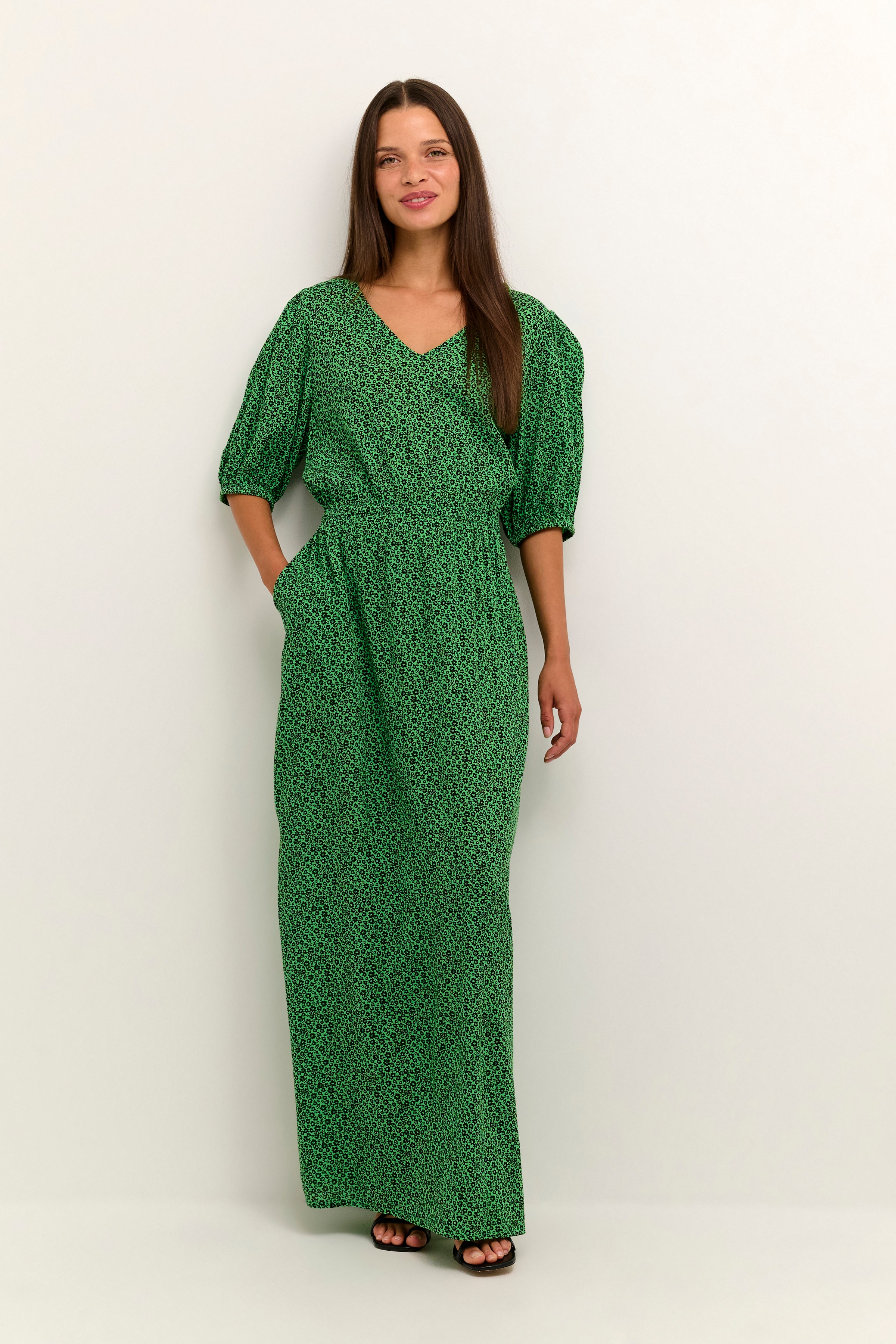 KAisolde Kjole LOOKBOOK FRONT 10507514-104240