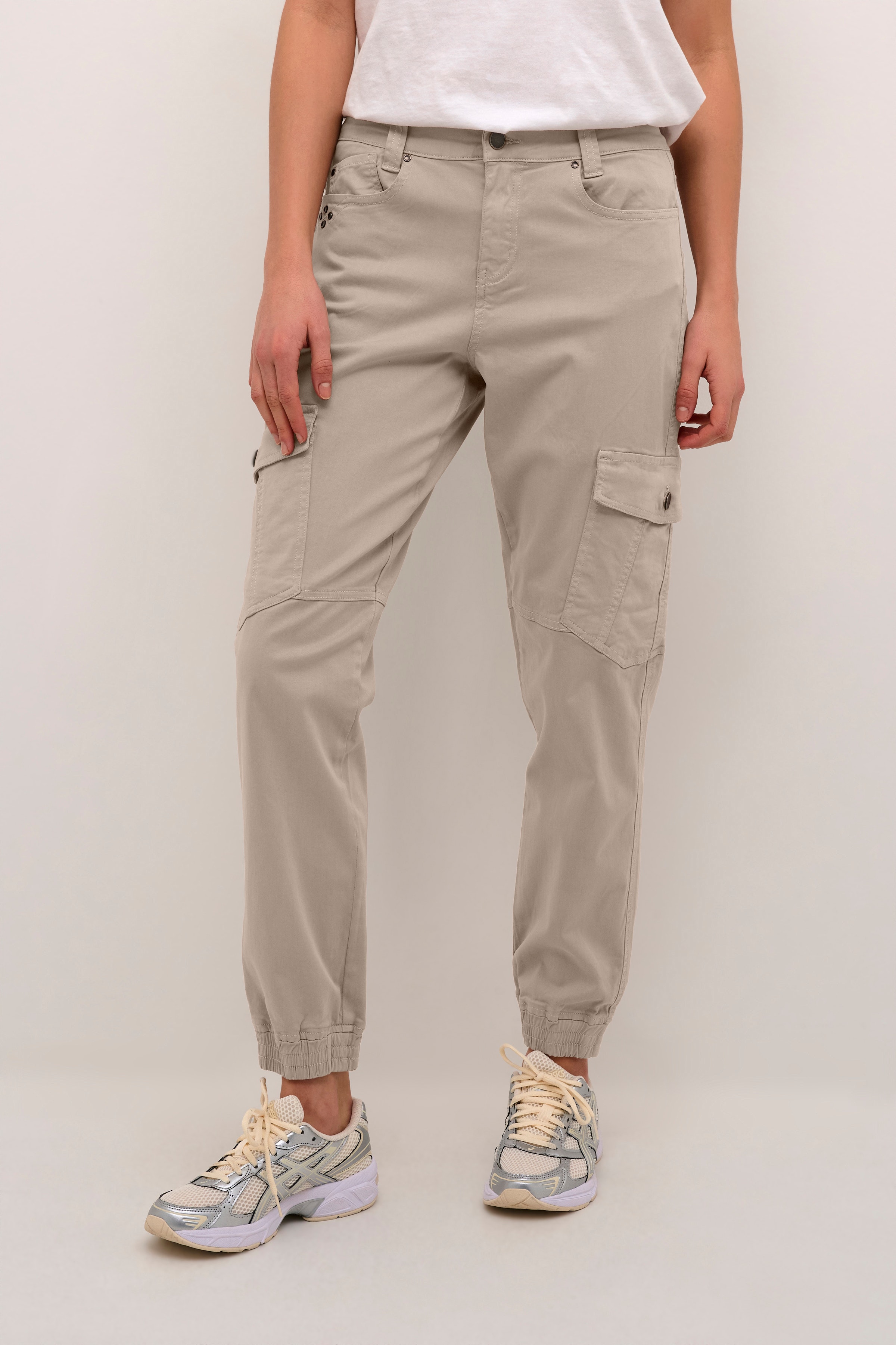 BPsarina Trousers LOOKBOOK FRONT 10590449-161105B