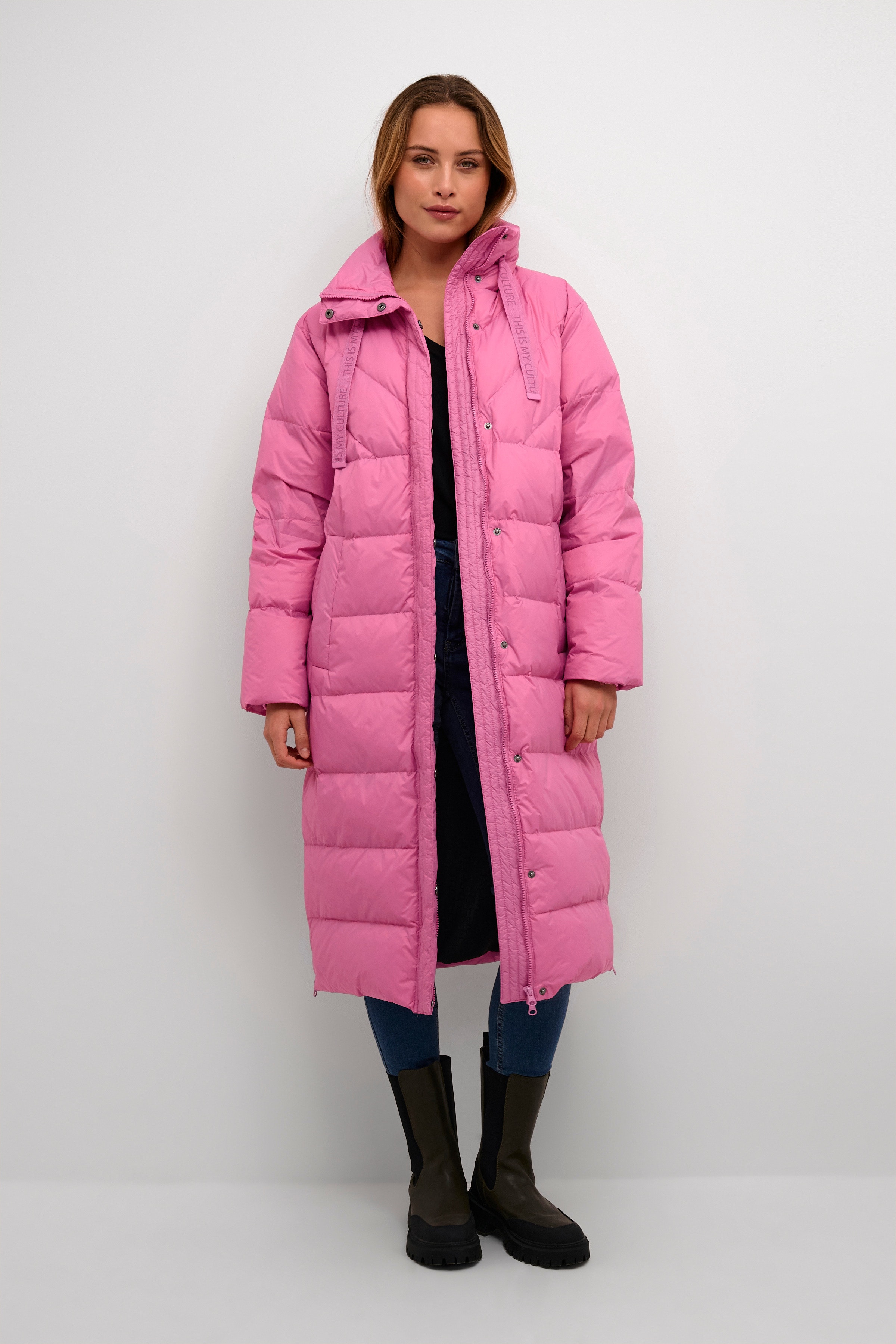 CUeia Winter Coat LOOKBOOK FRONT 50110712-172627