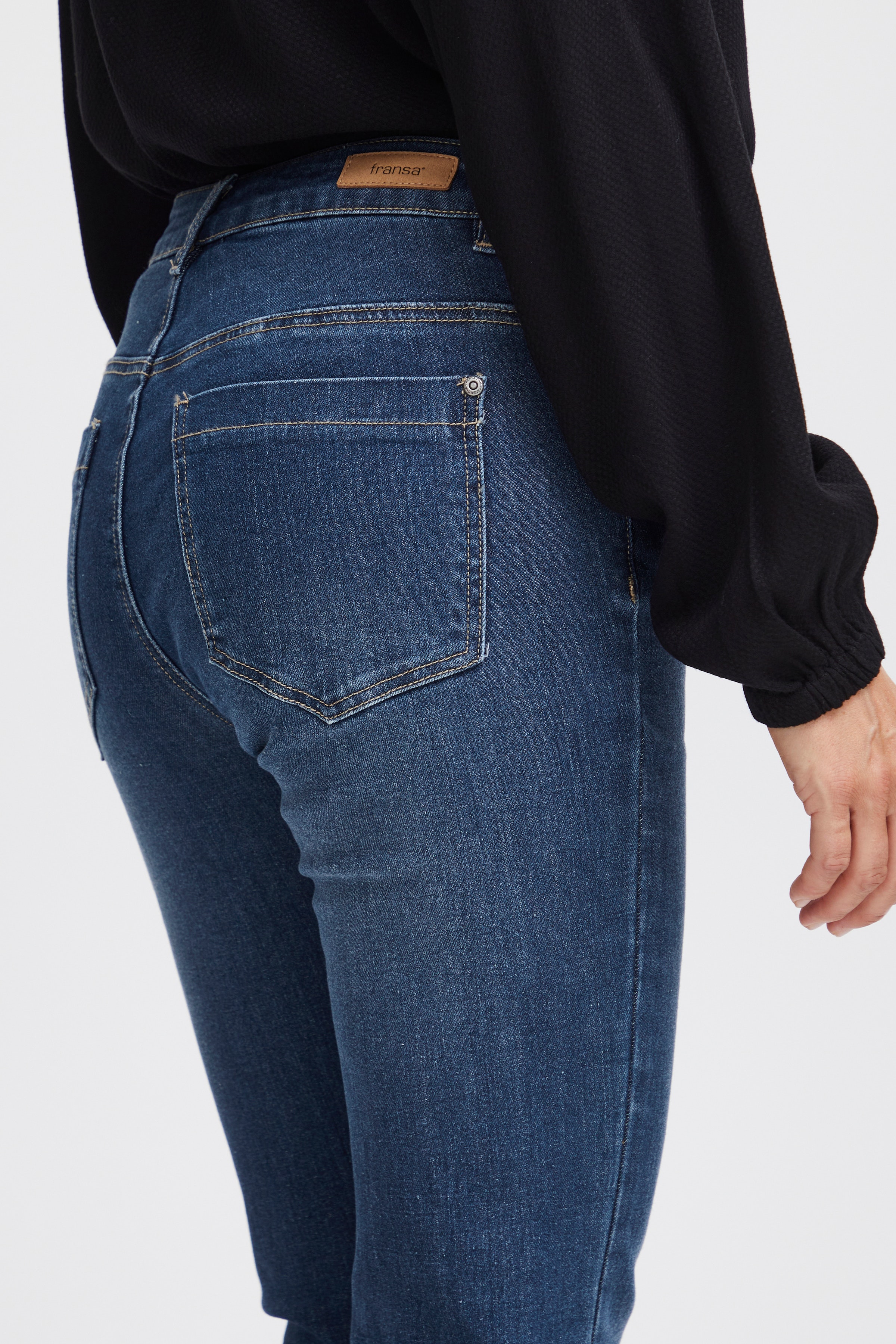 FRELLIE Jeans LOOKBOOK DETAIL 20612732-200070