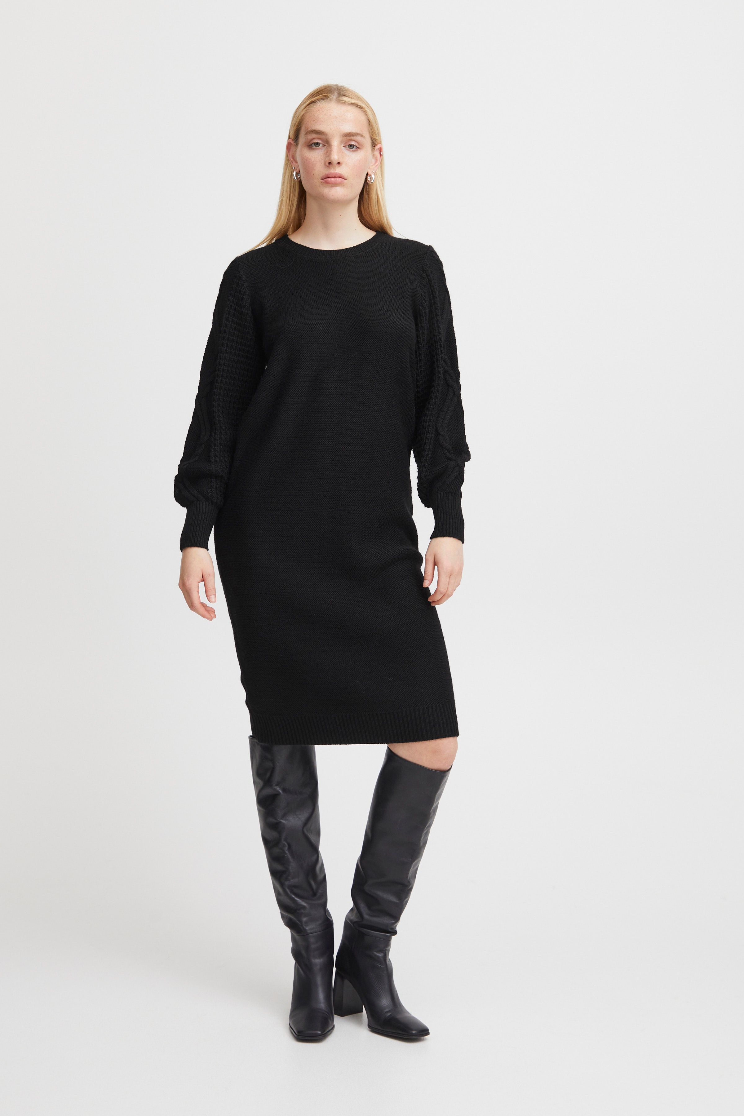 IHANDOSA Kjole LOOKBOOK FRONT 20119275-194008