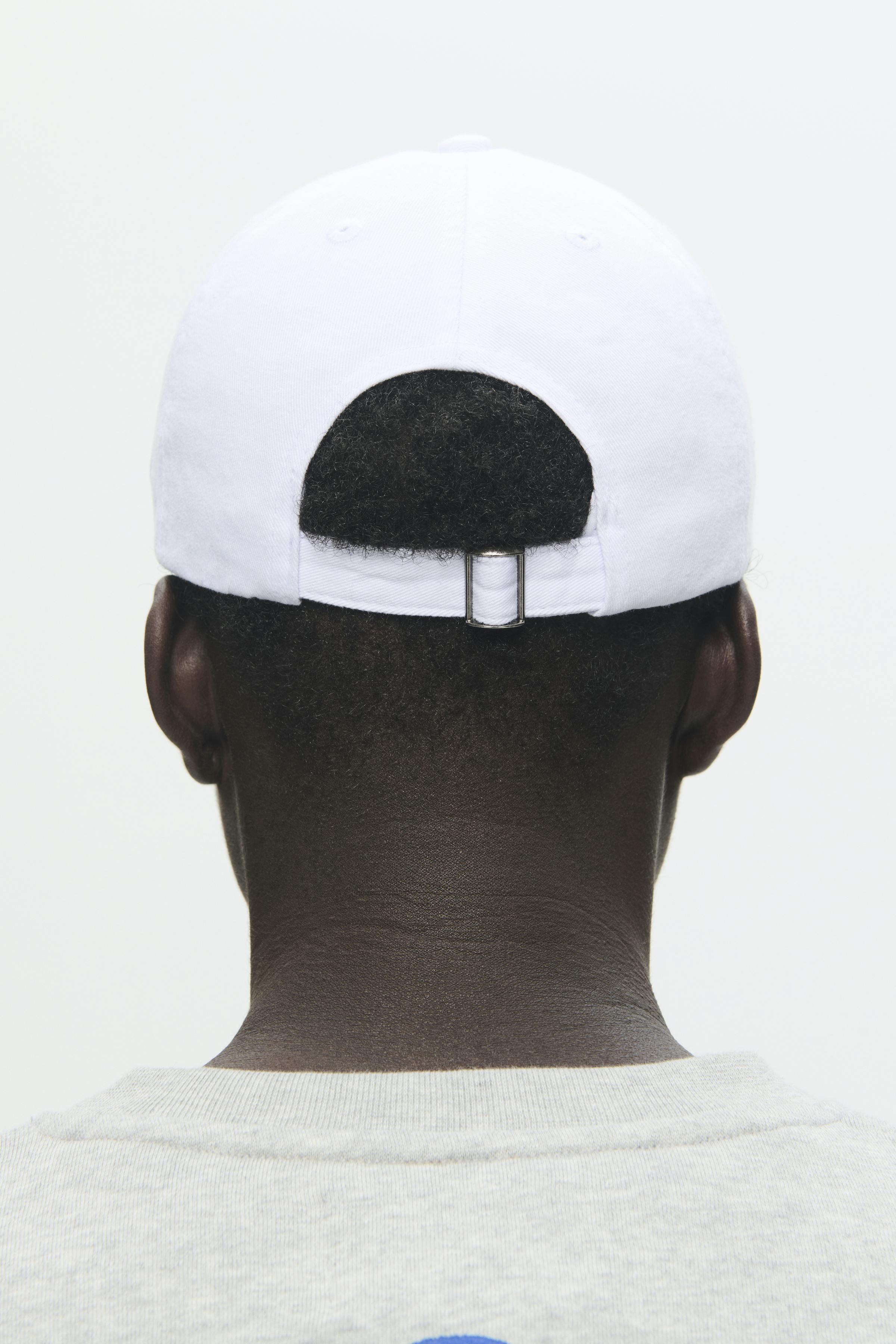 WWEli Cap LOOKBOOK BACK 30250259-W0002