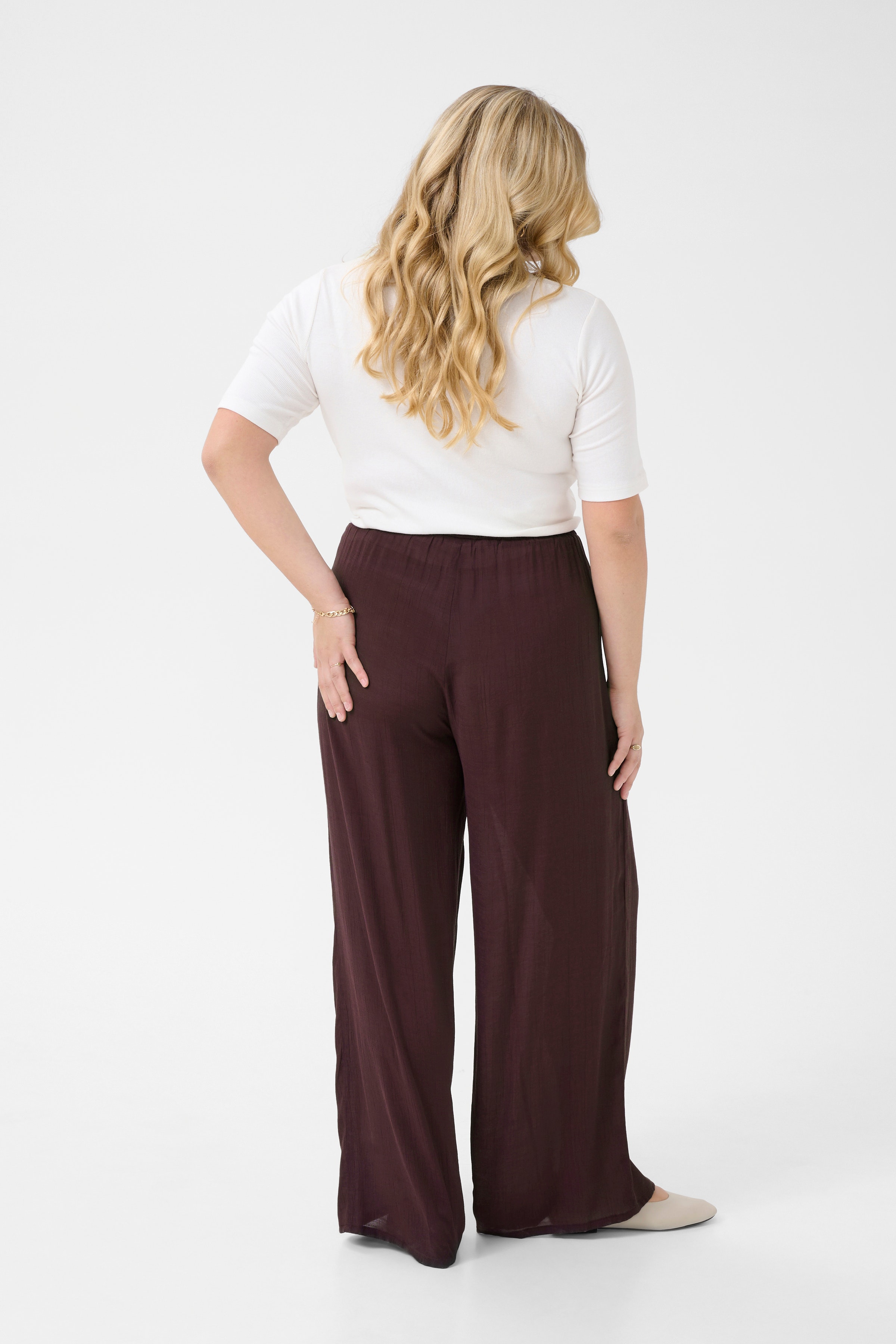 KCalia Byxor LOOKBOOK BACK 10583463-191619