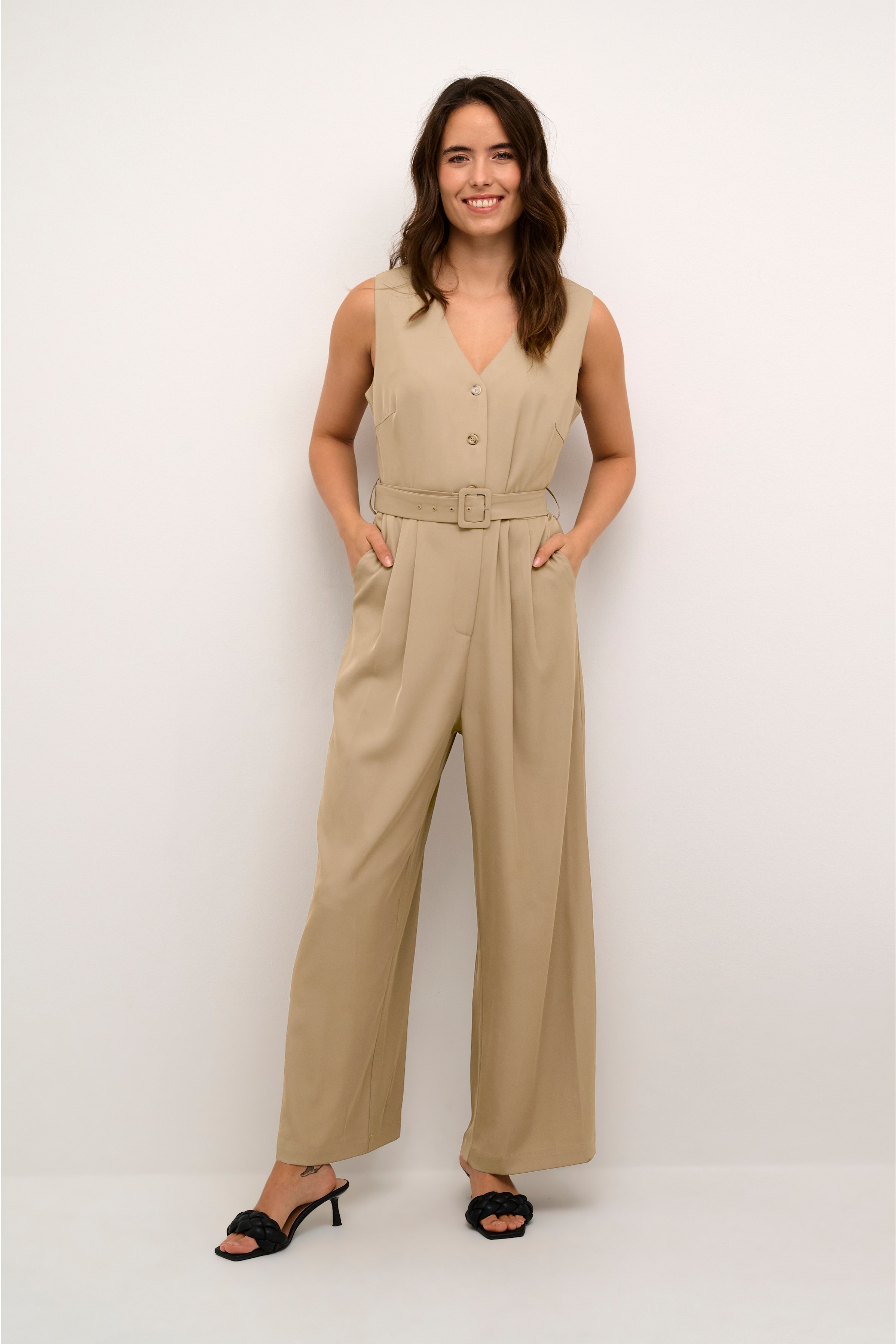 KAjenna Overall LOOKBOOK FRONT 10508822-171115