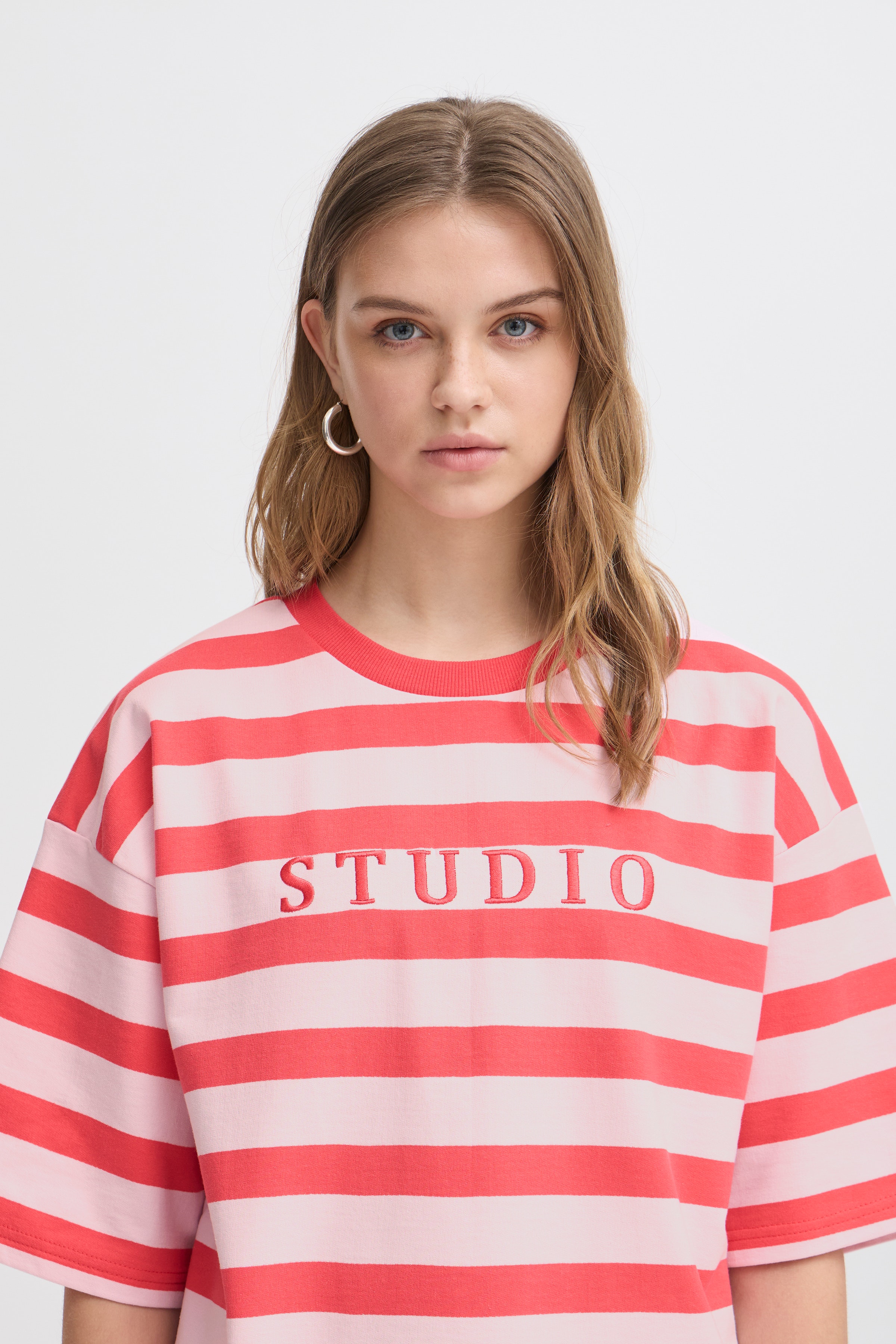 IHOCIE T-shirt LOOKBOOK DETAIL 20122776-171753