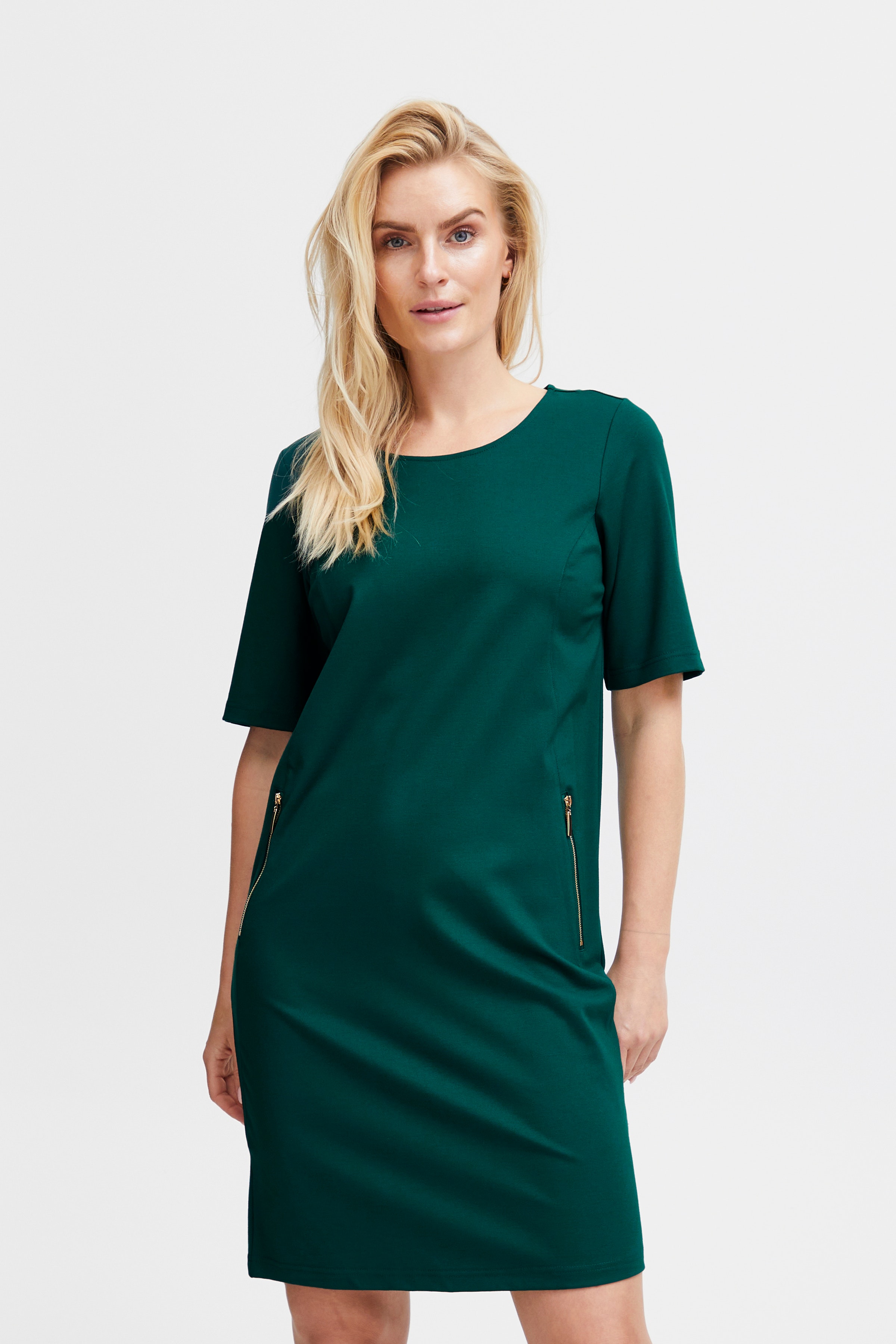 PZKIRA Kjole LOOKBOOK FRONT 50207606-195220