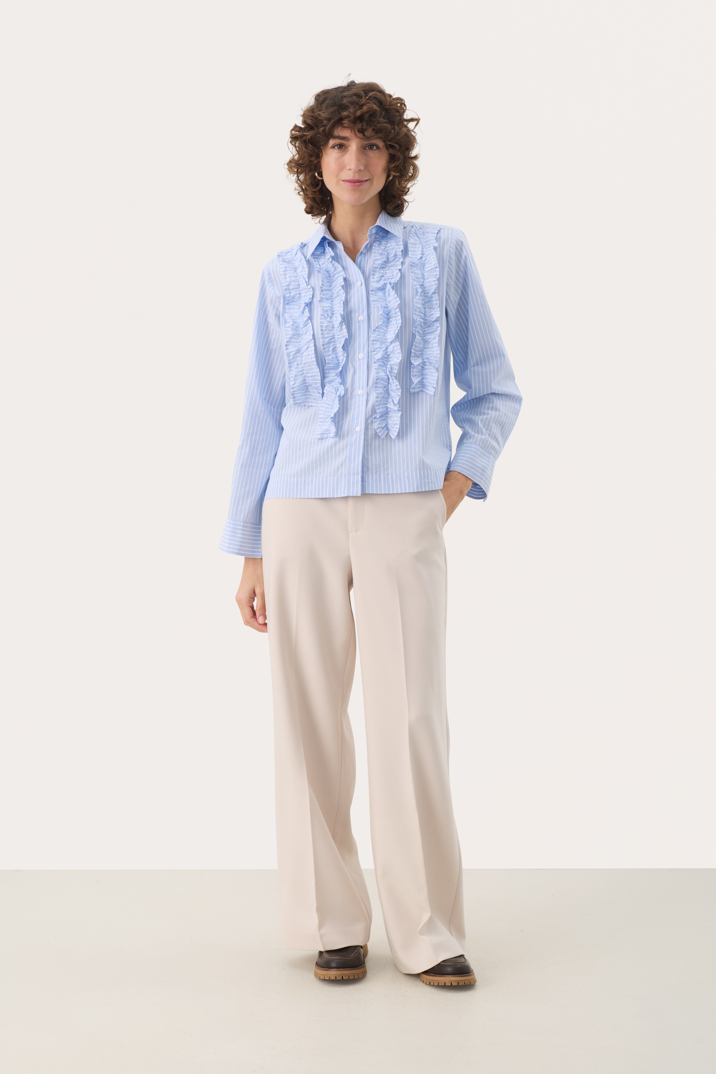PranveraPW Overhemd LOOKBOOK FRONT 30309265-302827