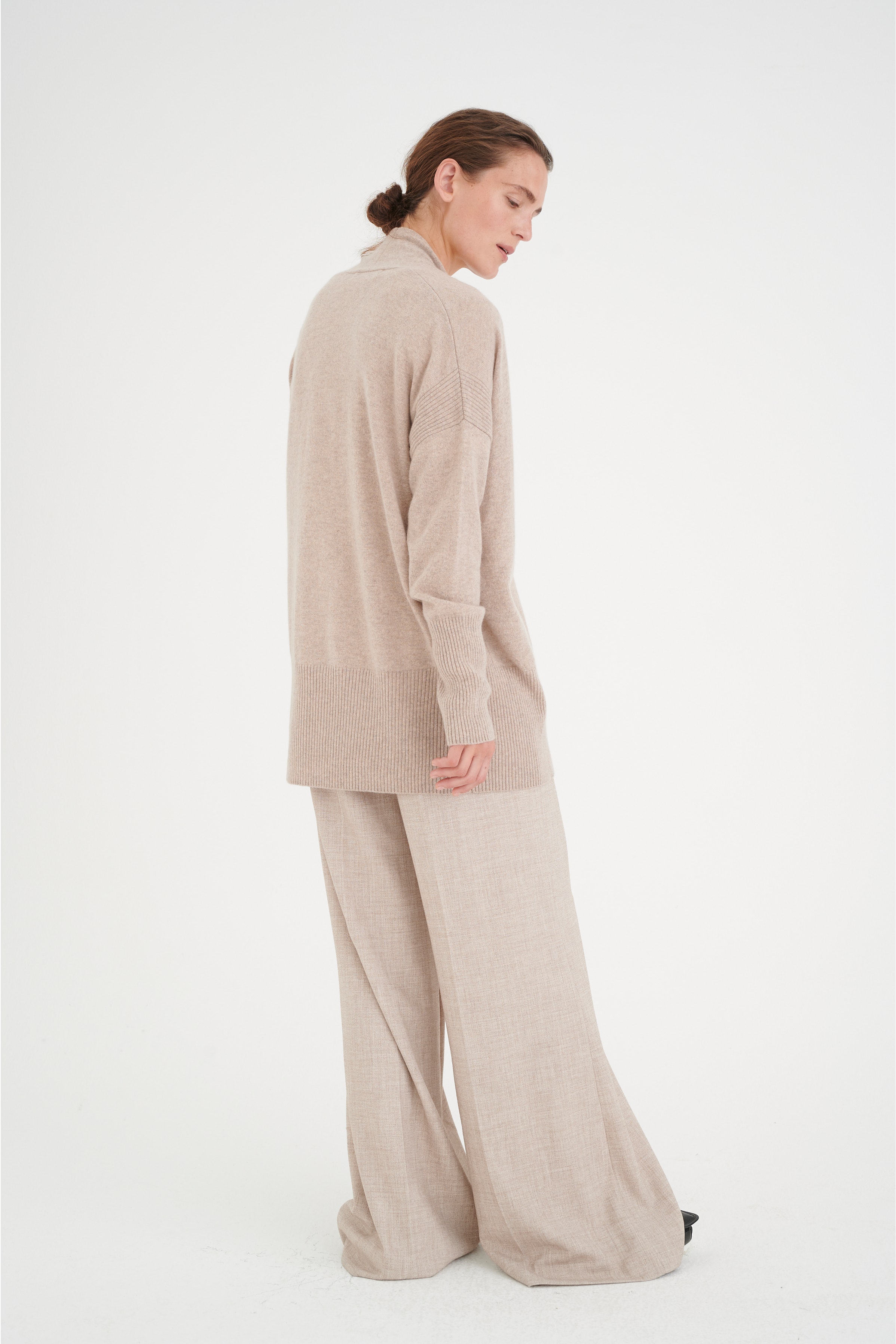 Stickad cardigan LOOKBOOK BACK 30106694-300868