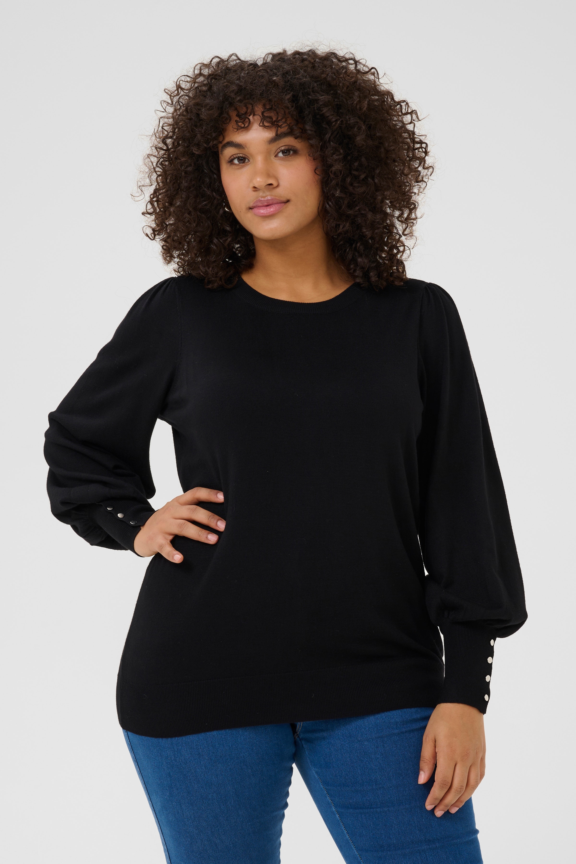 KClizzy Pullover LOOKBOOK FRONT 10582915-100121
