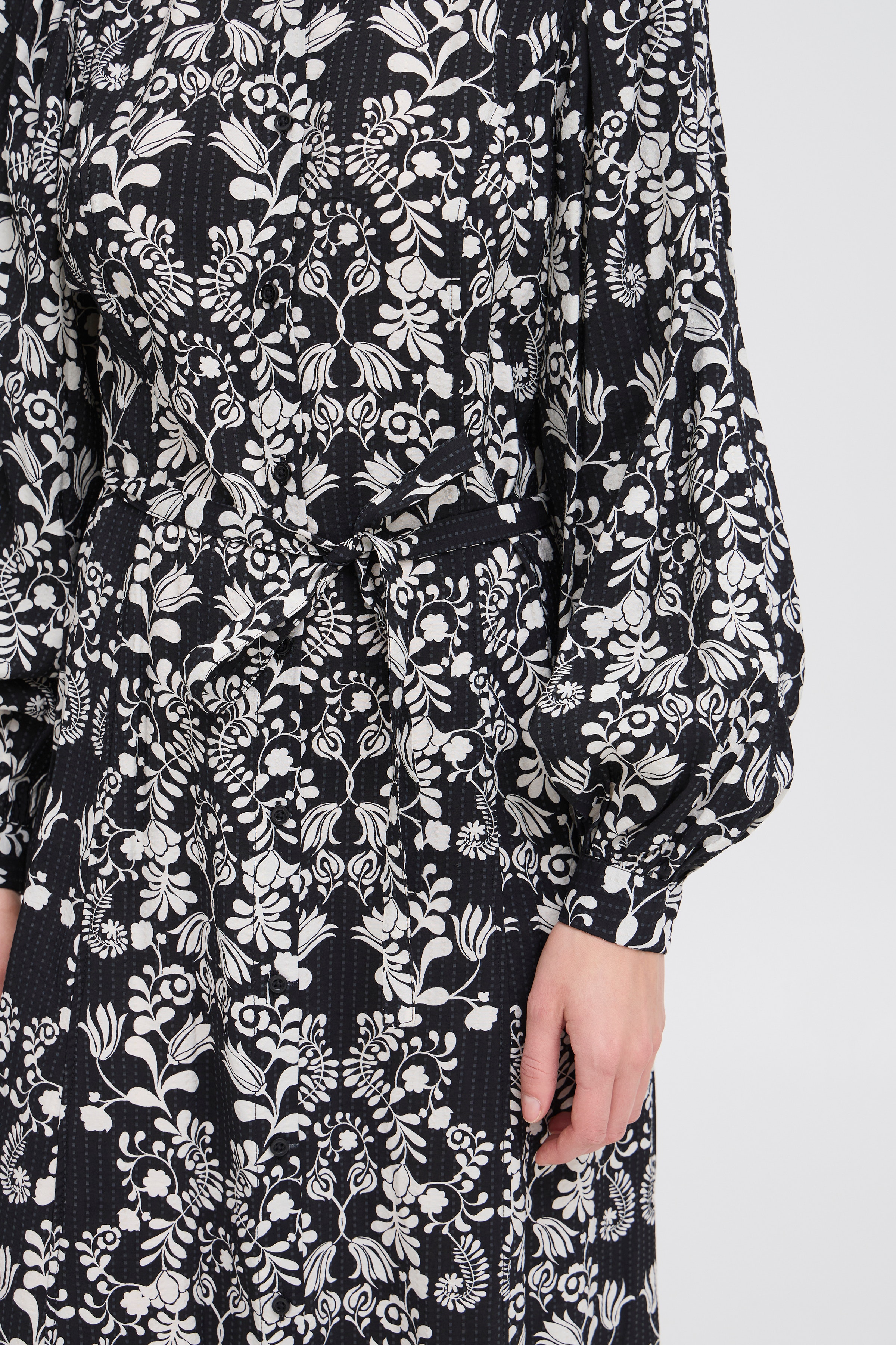 IHGOCINA Kjole LOOKBOOK DETAIL 20122372-203978