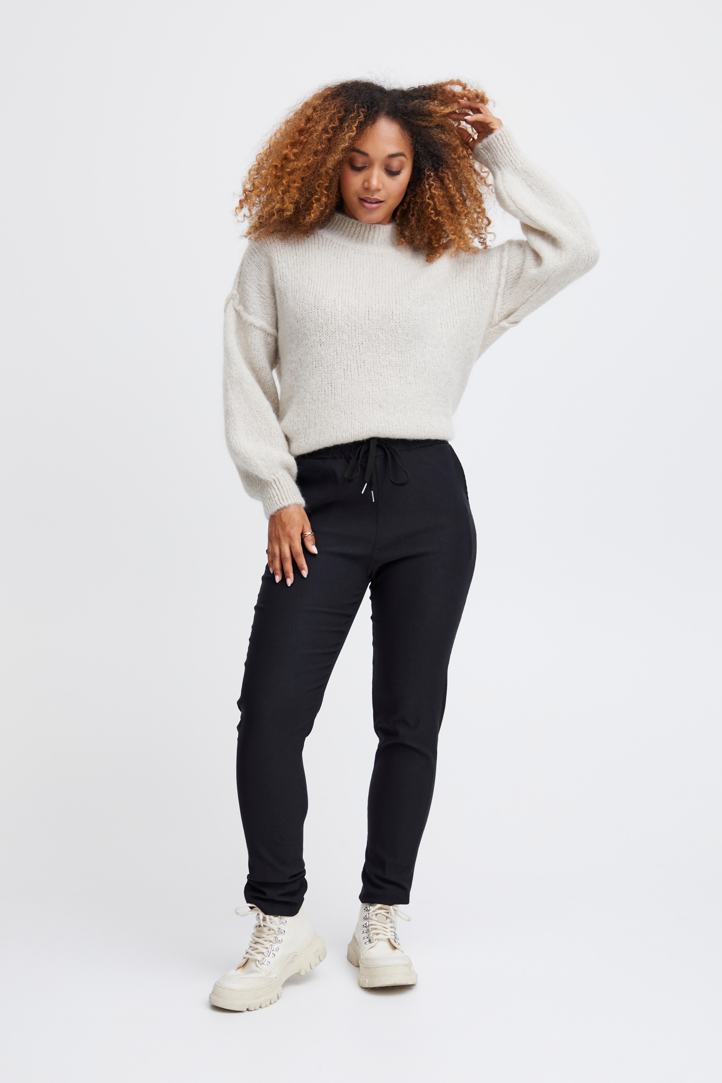 SBBENITTO Bukser LOOKBOOK FRONT 22100378-193923