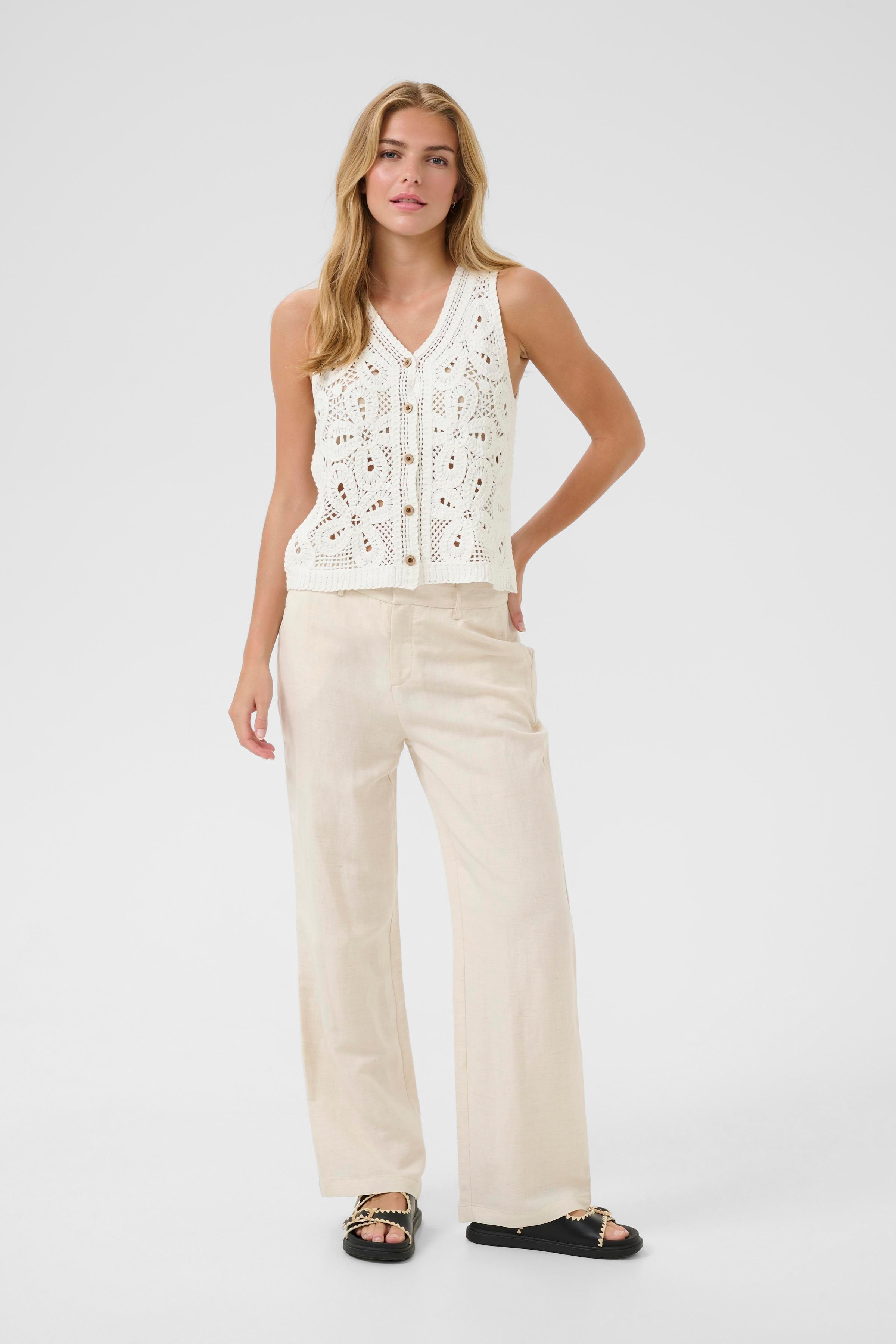 CRKittie Slipover LOOKBOOK FRONT 10613707-114300