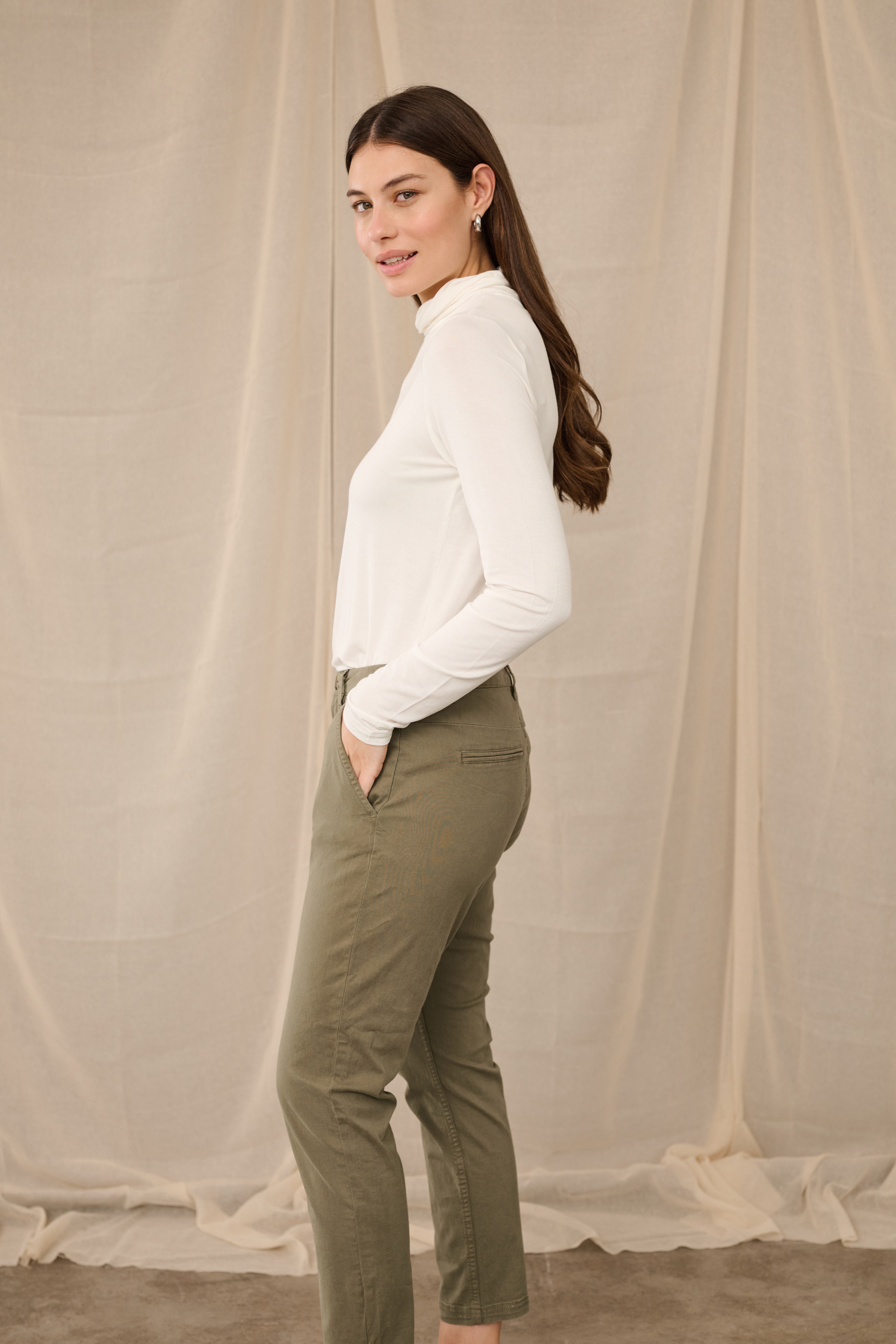 CUbrita Trousers LOCATION NONE 50110329-180521