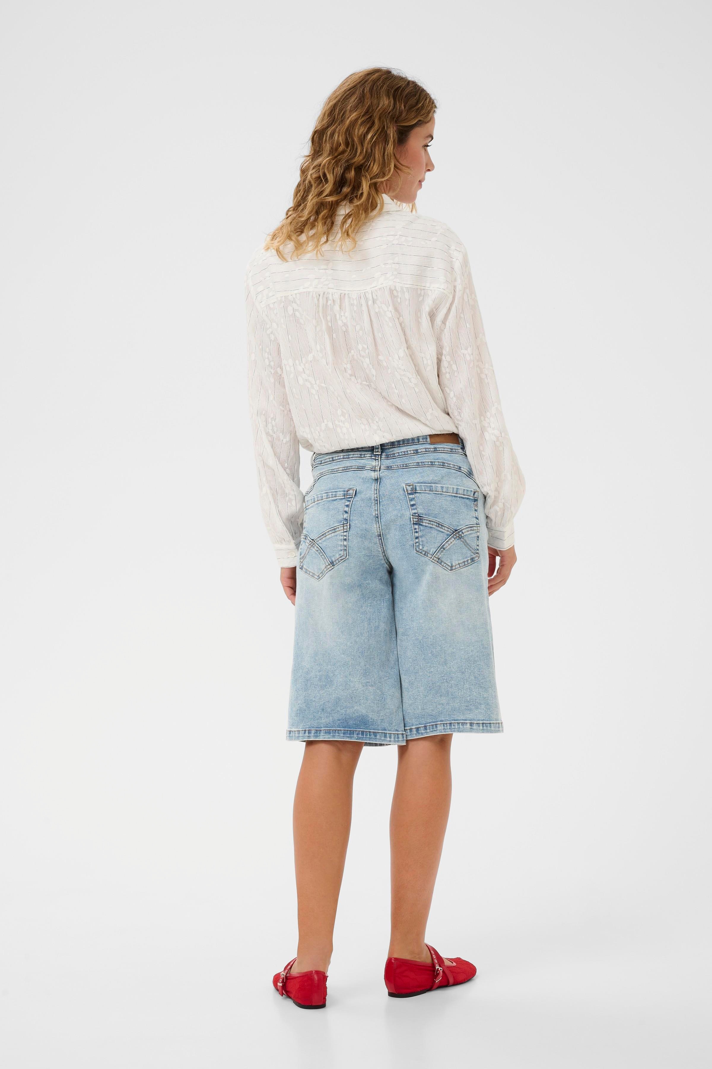 CRJoani Shorts LOOKBOOK BACK 10614570-107200