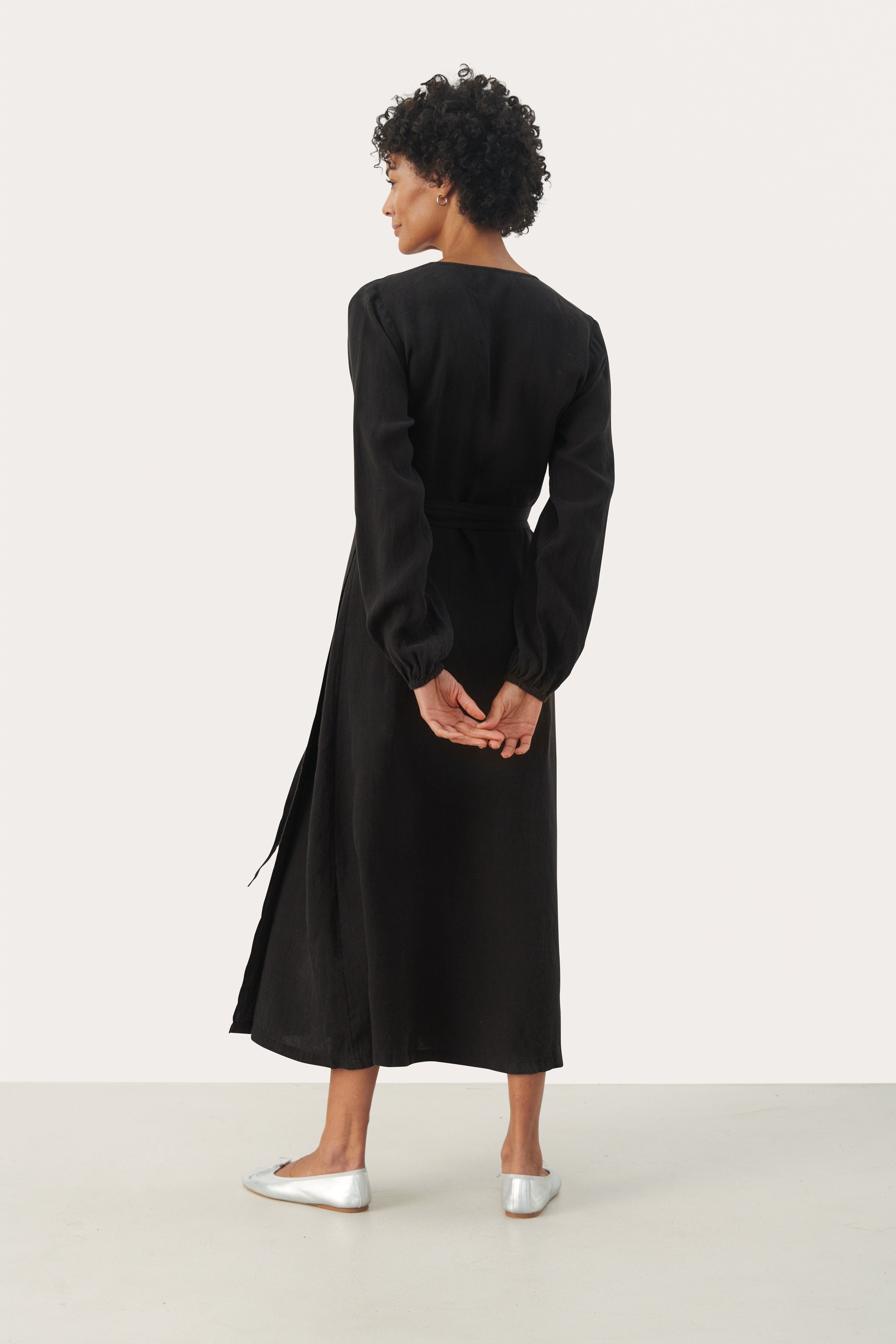 ElinoraPW Kjole LOOKBOOK BACK 30308404-194008
