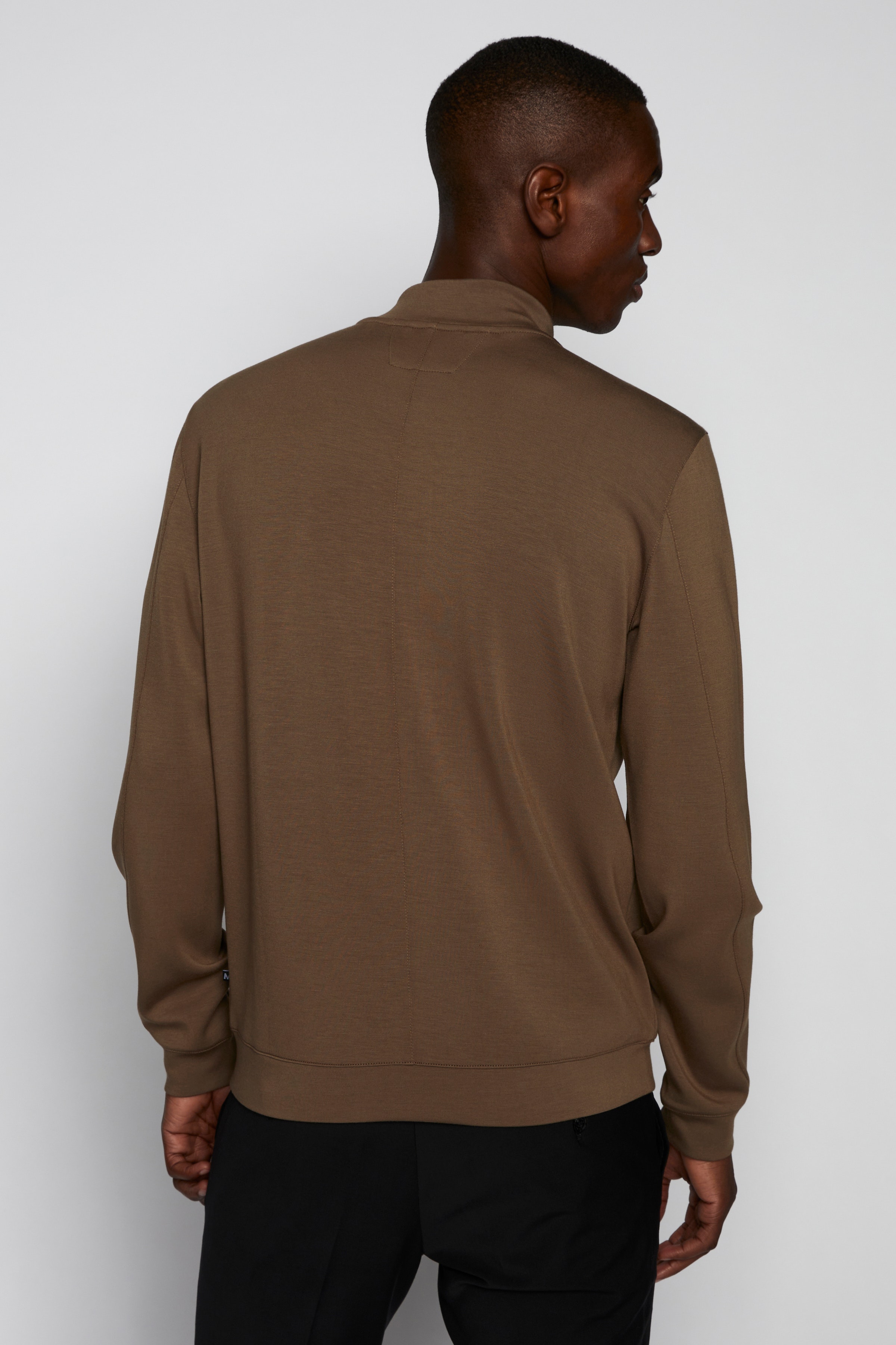 MAcallum Cardigan LOOKBOOK BACK 30206531-190820
