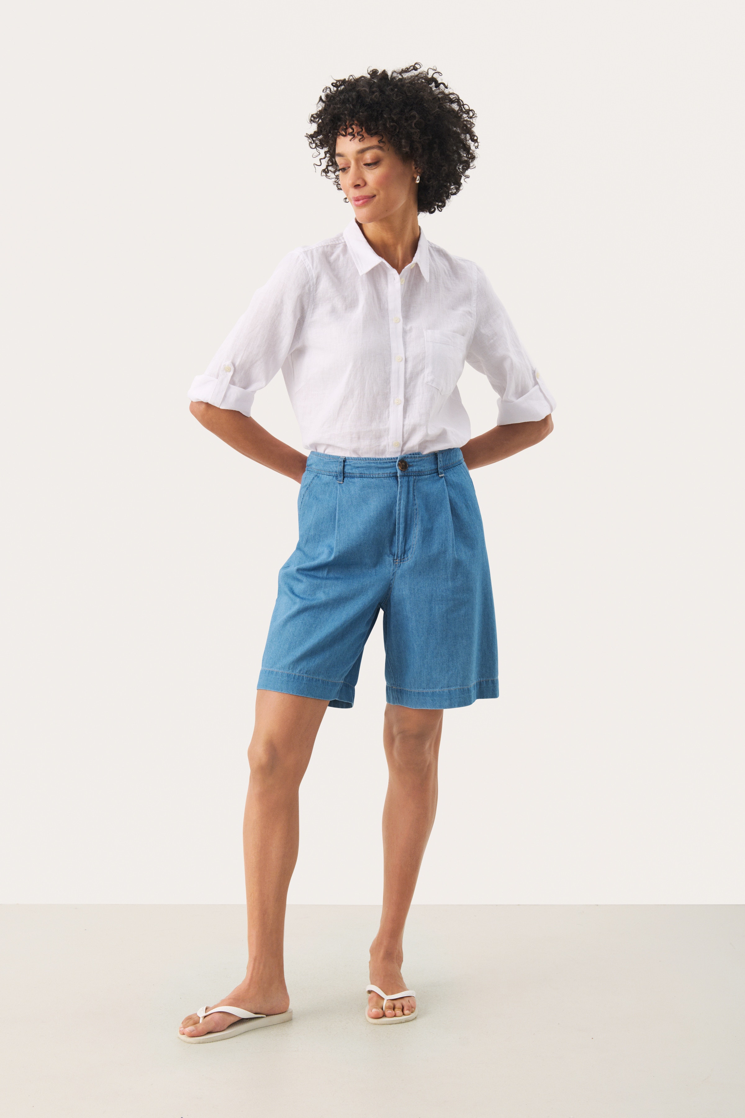 ReginaPW Shorts LOOKBOOK FRONT 30309641-300155