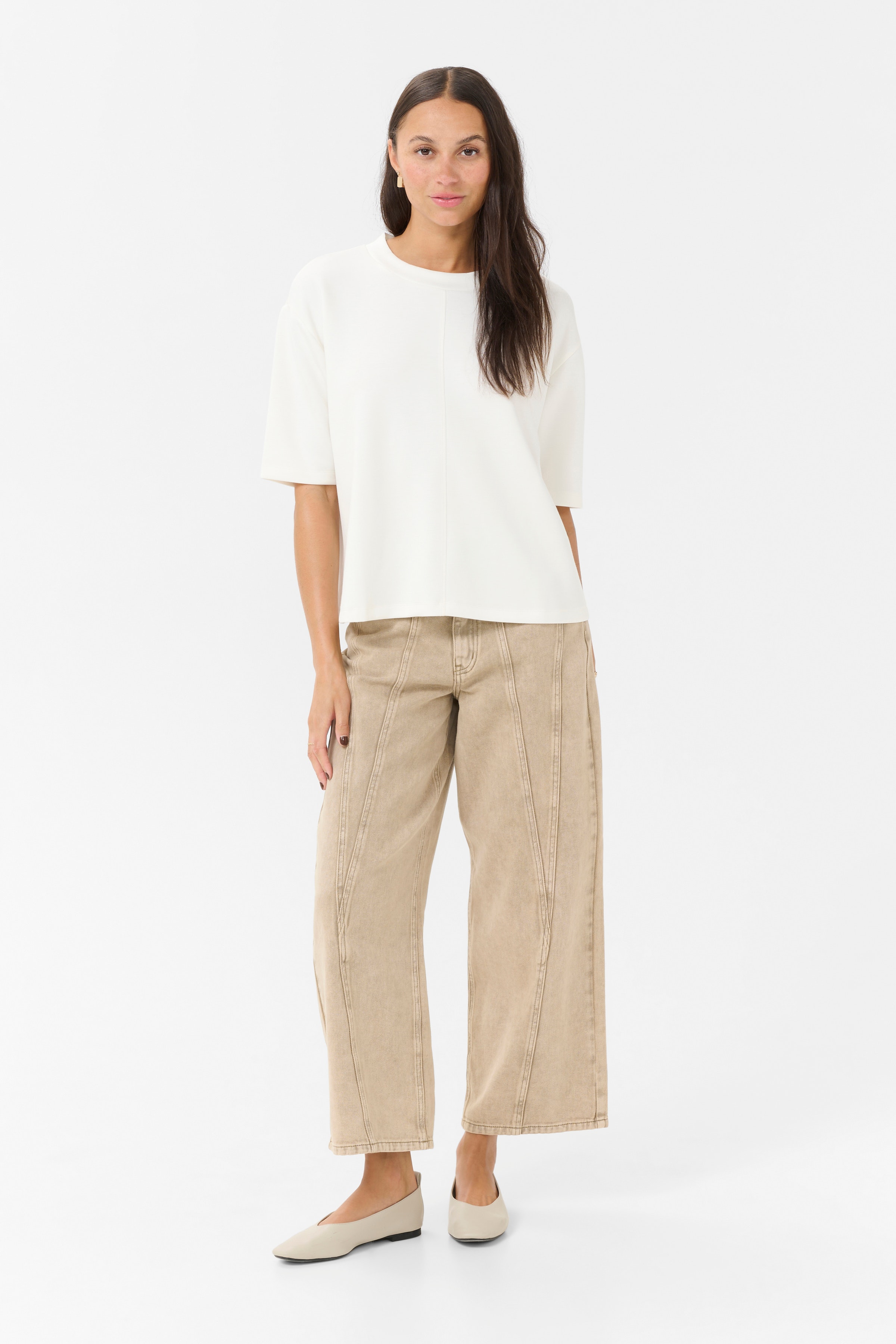 KAannika T-shirt LOOKBOOK FRONT 10510003-110602