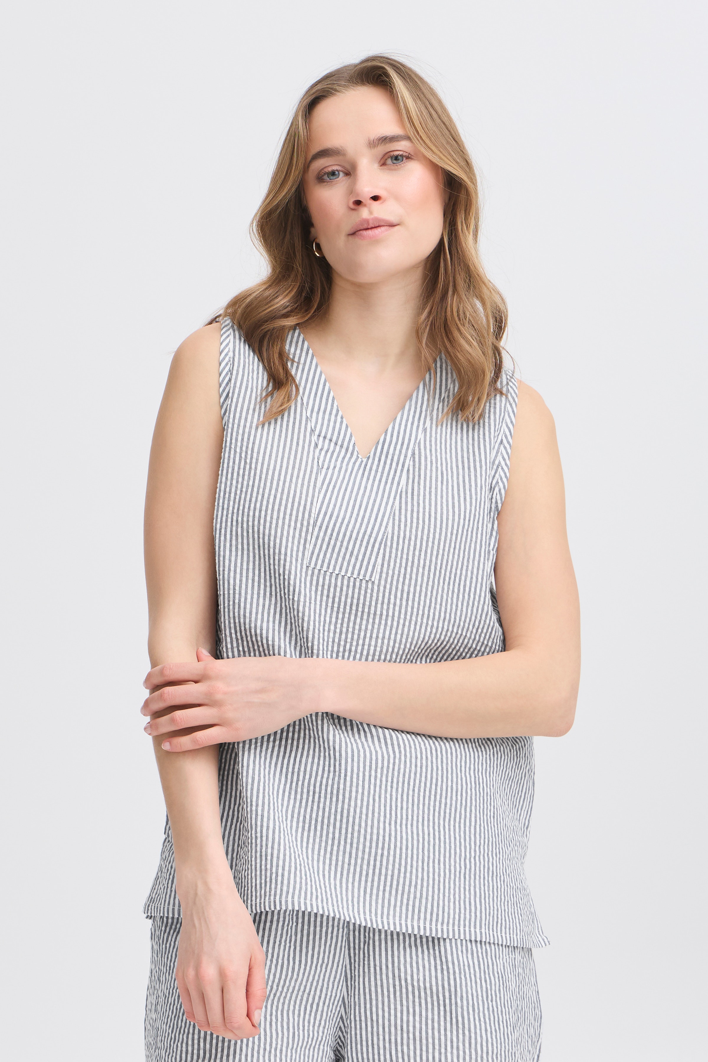 FRCAYLA Top LOOKBOOK FRONT 20616086-205283