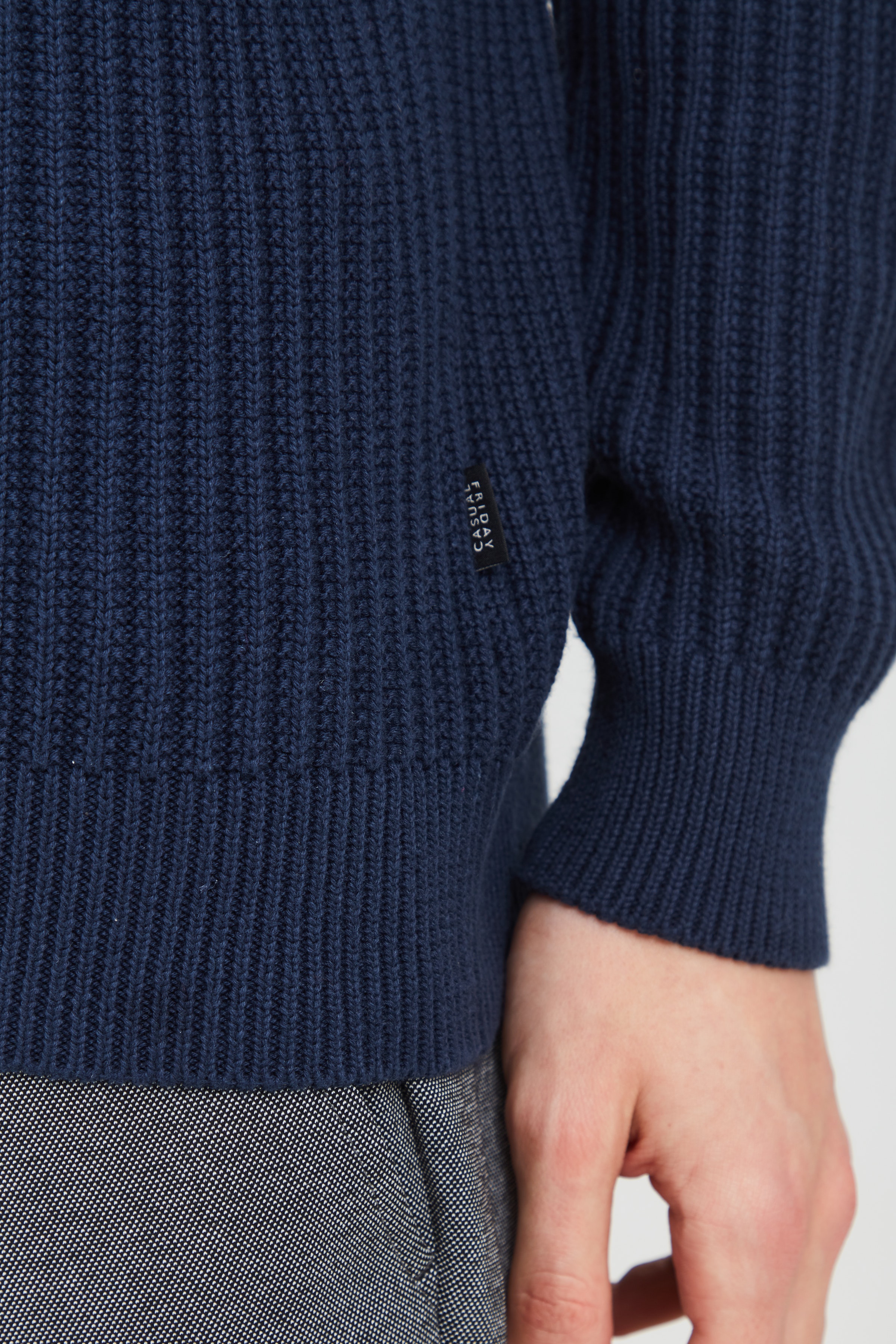 Pullover LOOKBOOK DETAIL 20503983-193923