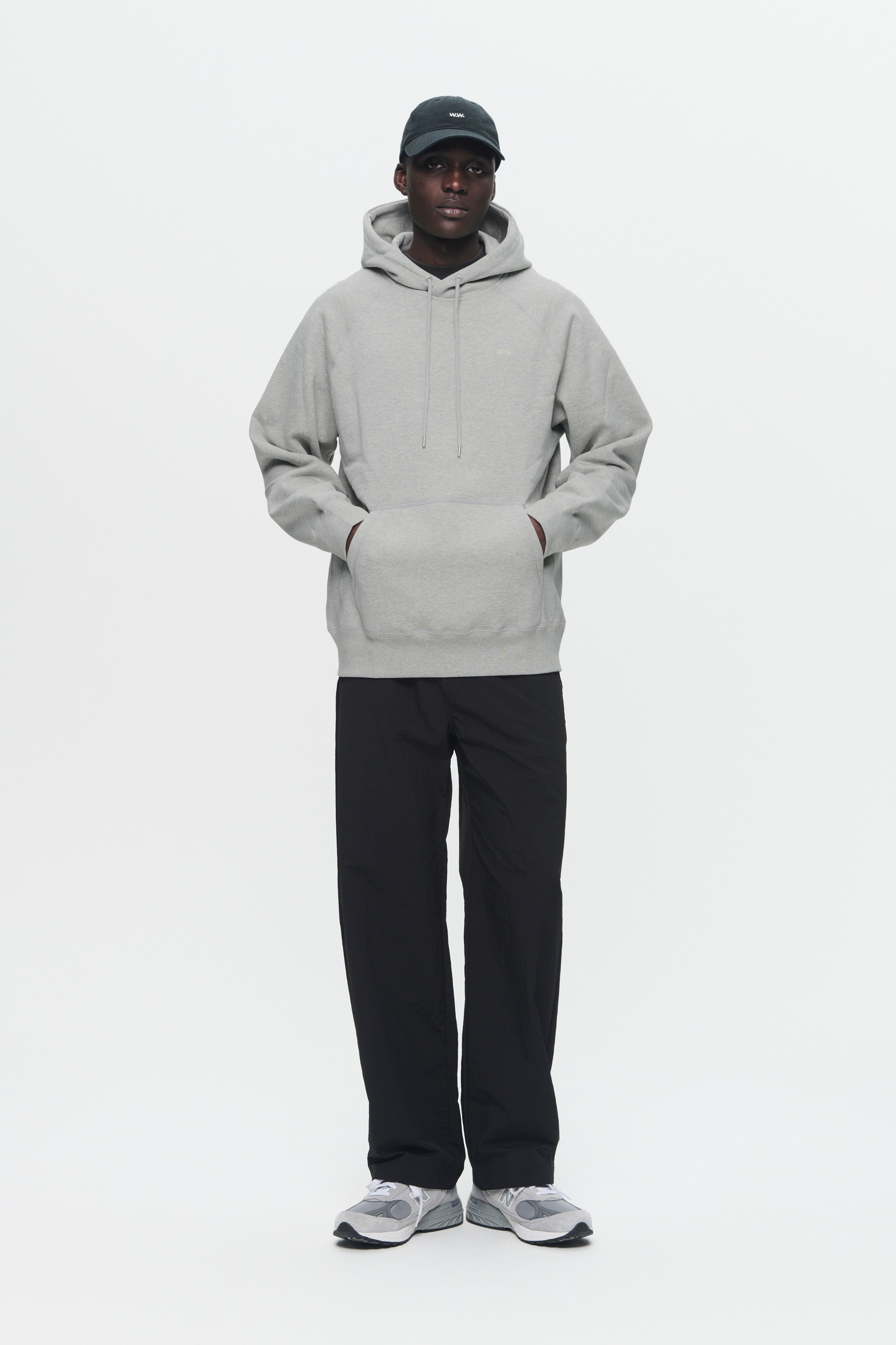 WWFred Sweatshirt LOOKBOOK FRONT 30250243-W1003