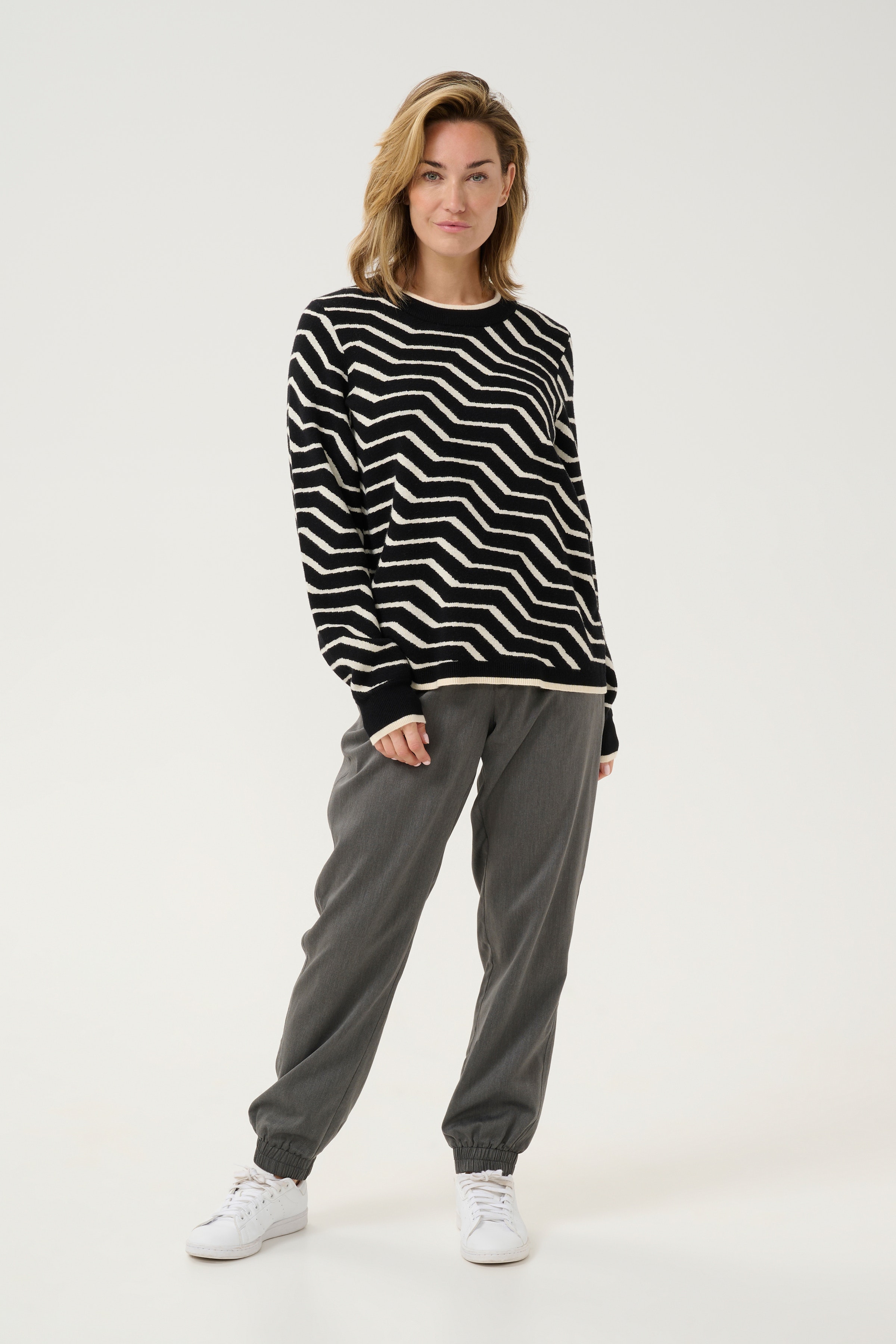 BPpetra Pullover LOOKBOOK FRONT 10590780-106767B