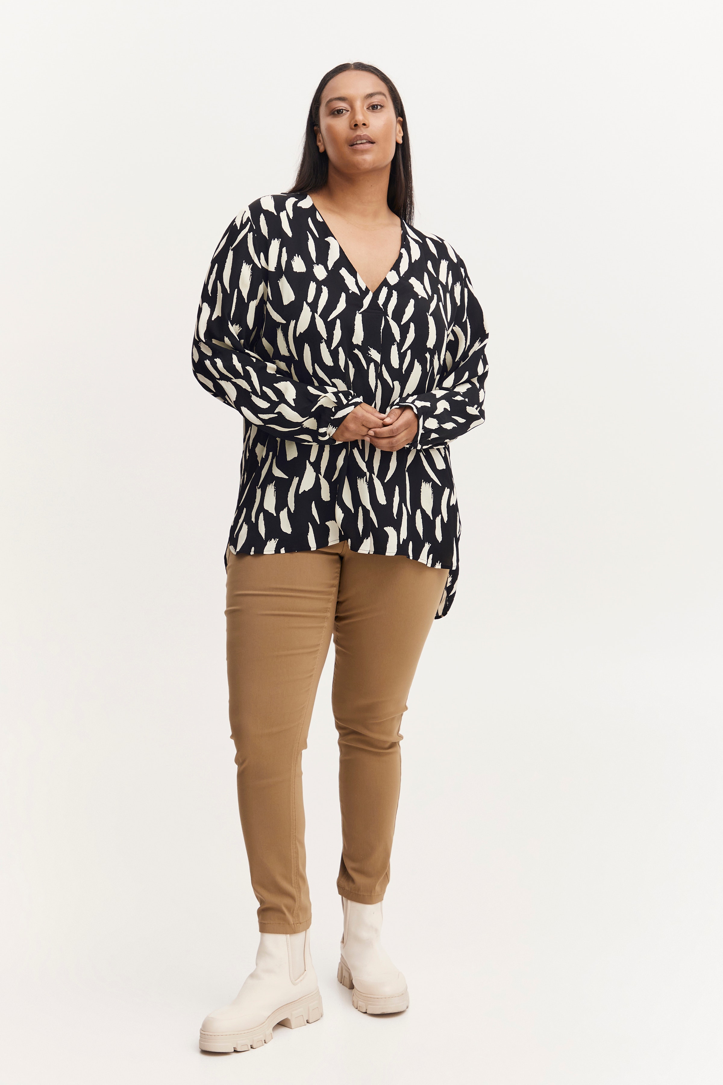 FPGETO Bluse LOOKBOOK FRONT 20611408-200115