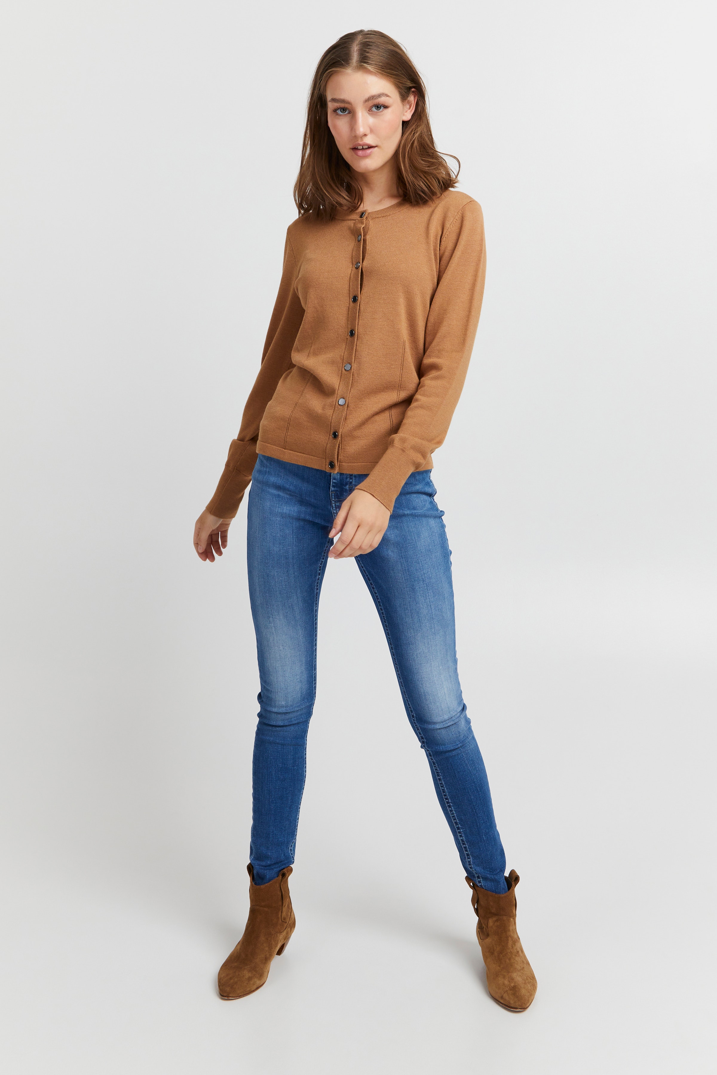 PZSARA Cardigan LOOKBOOK FRONT 50203229-1713271