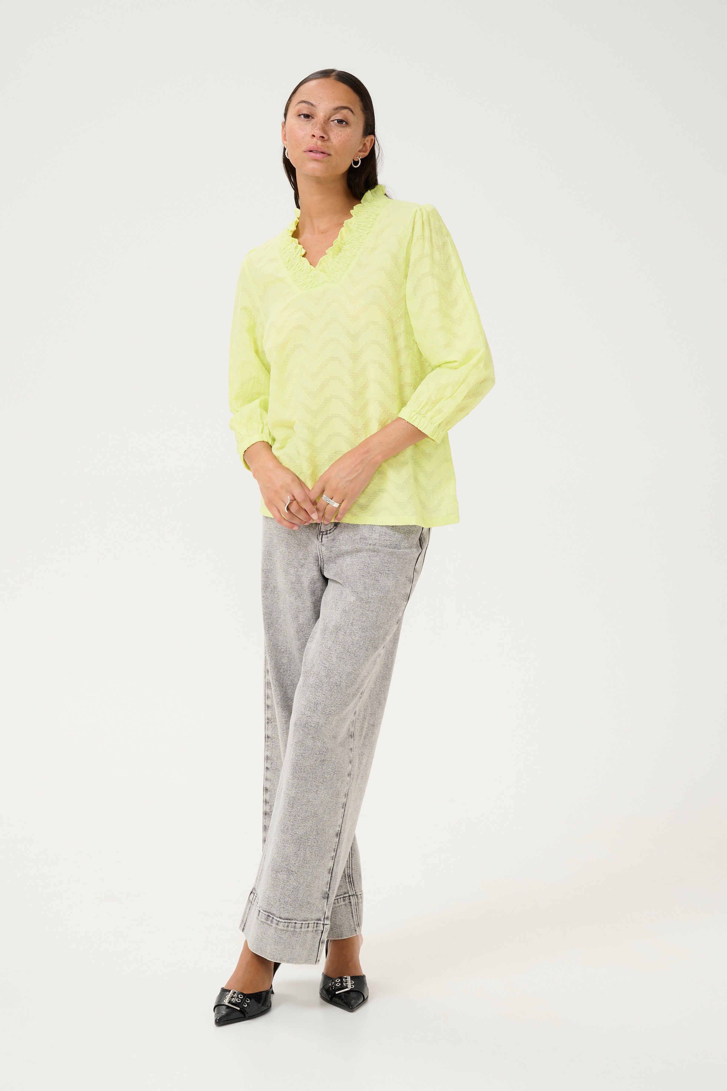KAvictoria Bluse LOOKBOOK FRONT 10509753-130324