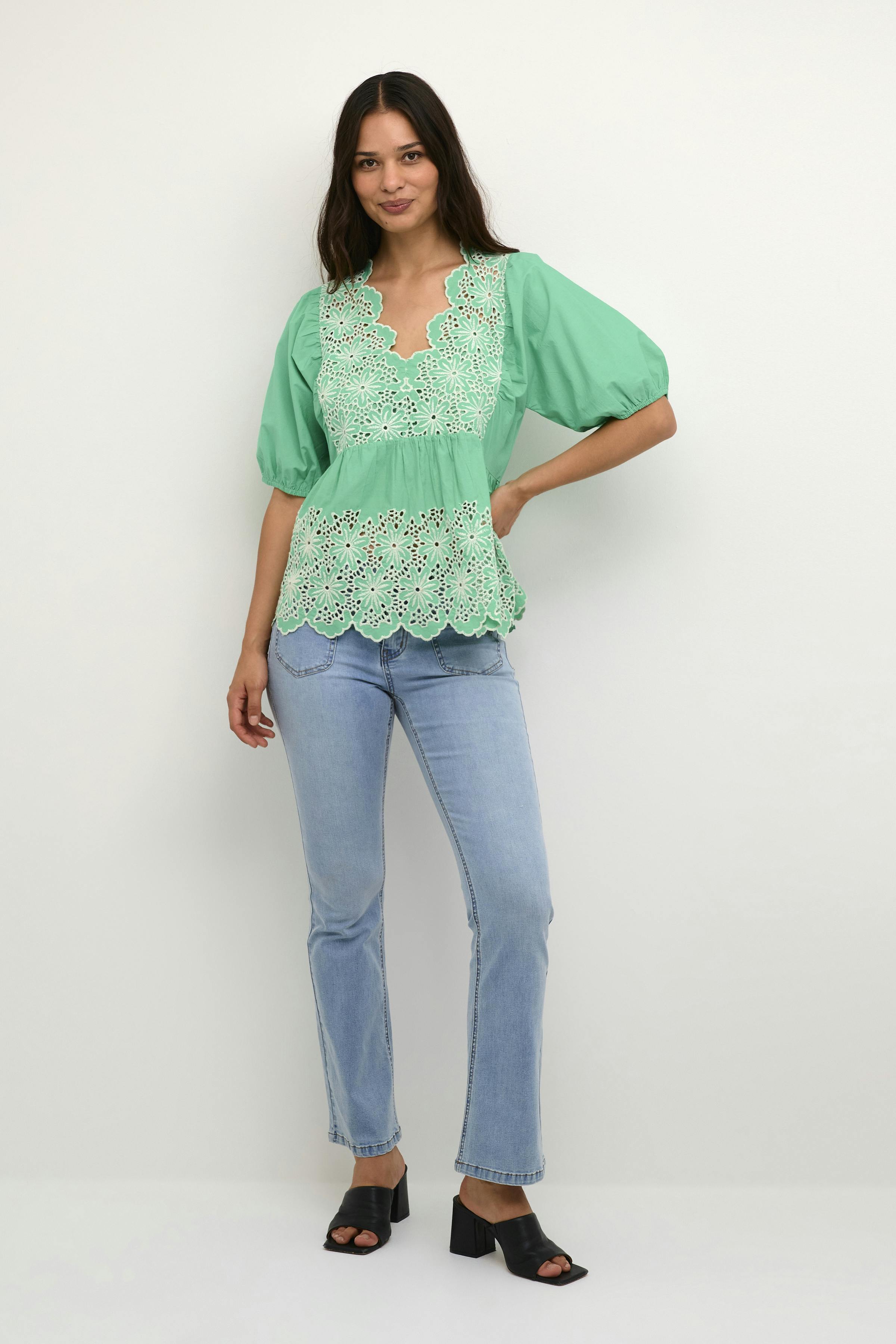 CUvalda Bluse med broderi LOOKBOOK FRONT 50109592-105947