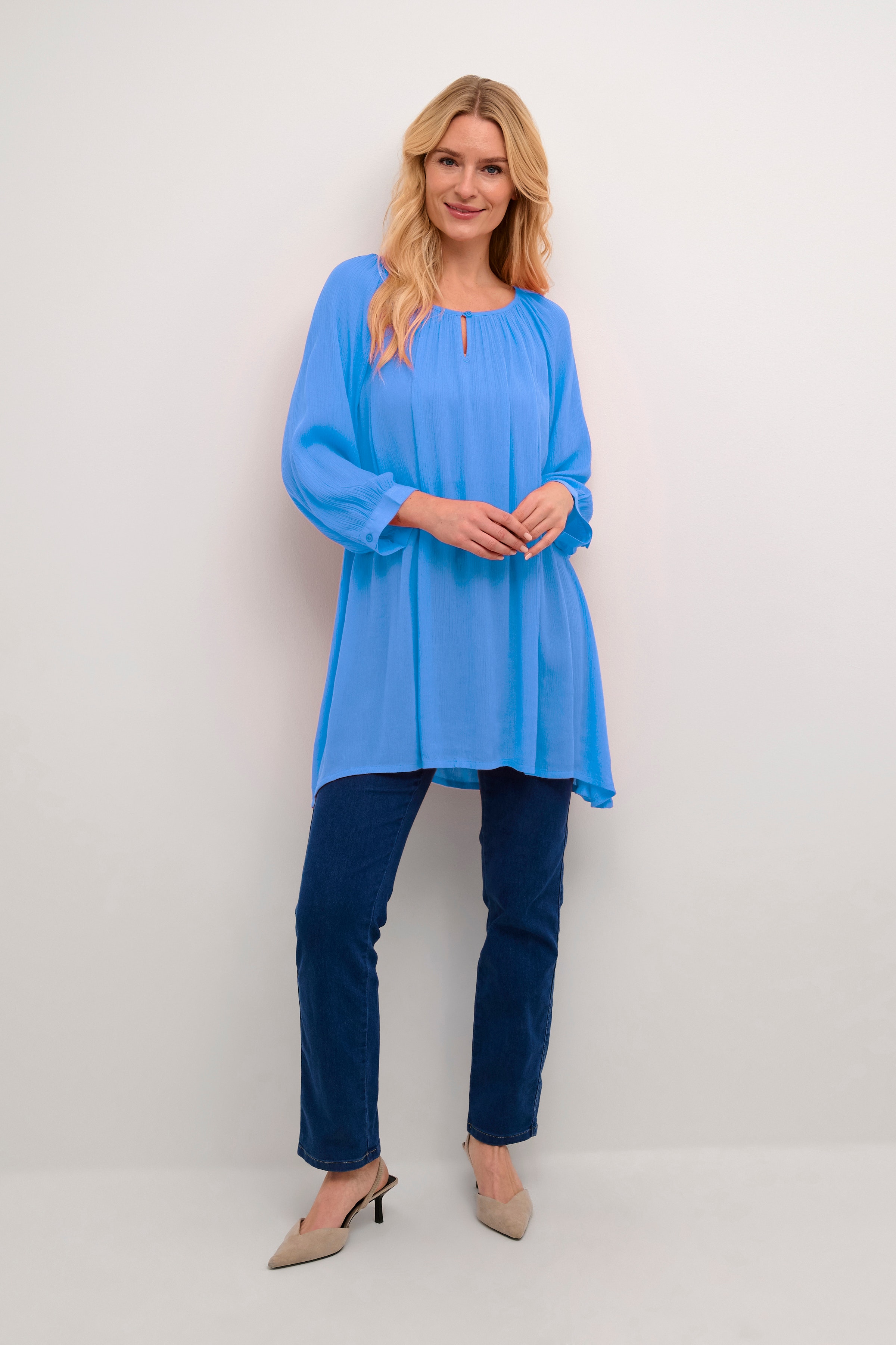 Amber Tunika LOOKBOOK FRONT 501030-174037