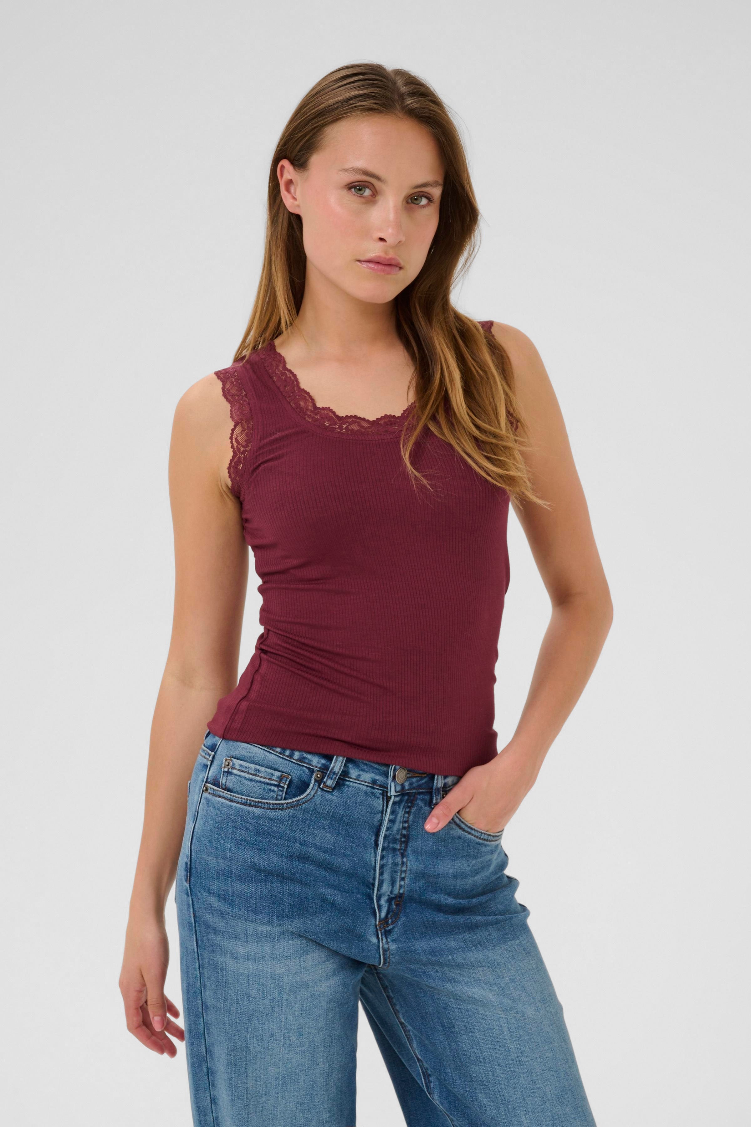 KAomi Top LOOKBOOK FRONT 10510143-191528