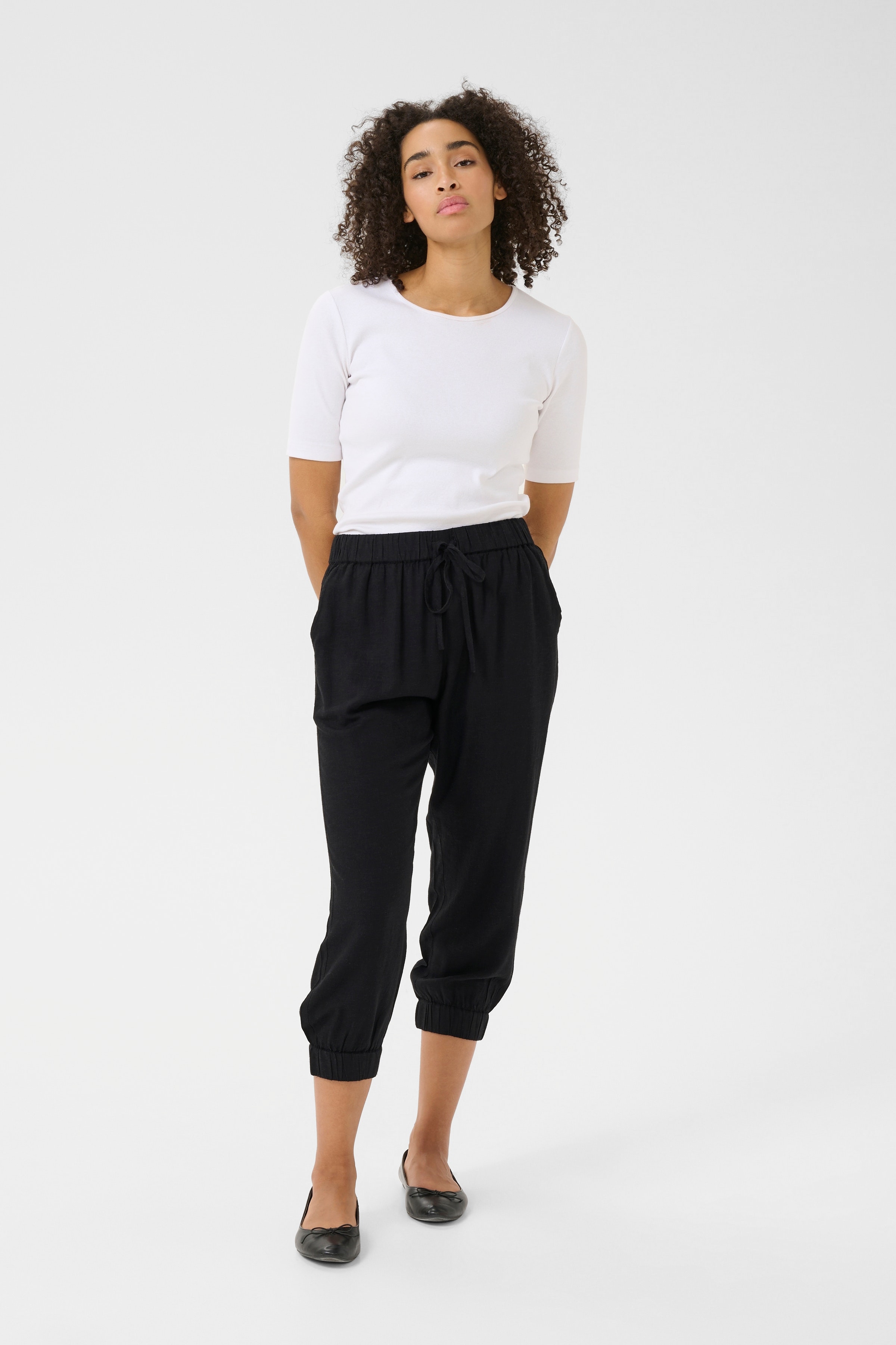 KAmilia Lin Bukser LOOKBOOK FRONT 10509669-100121