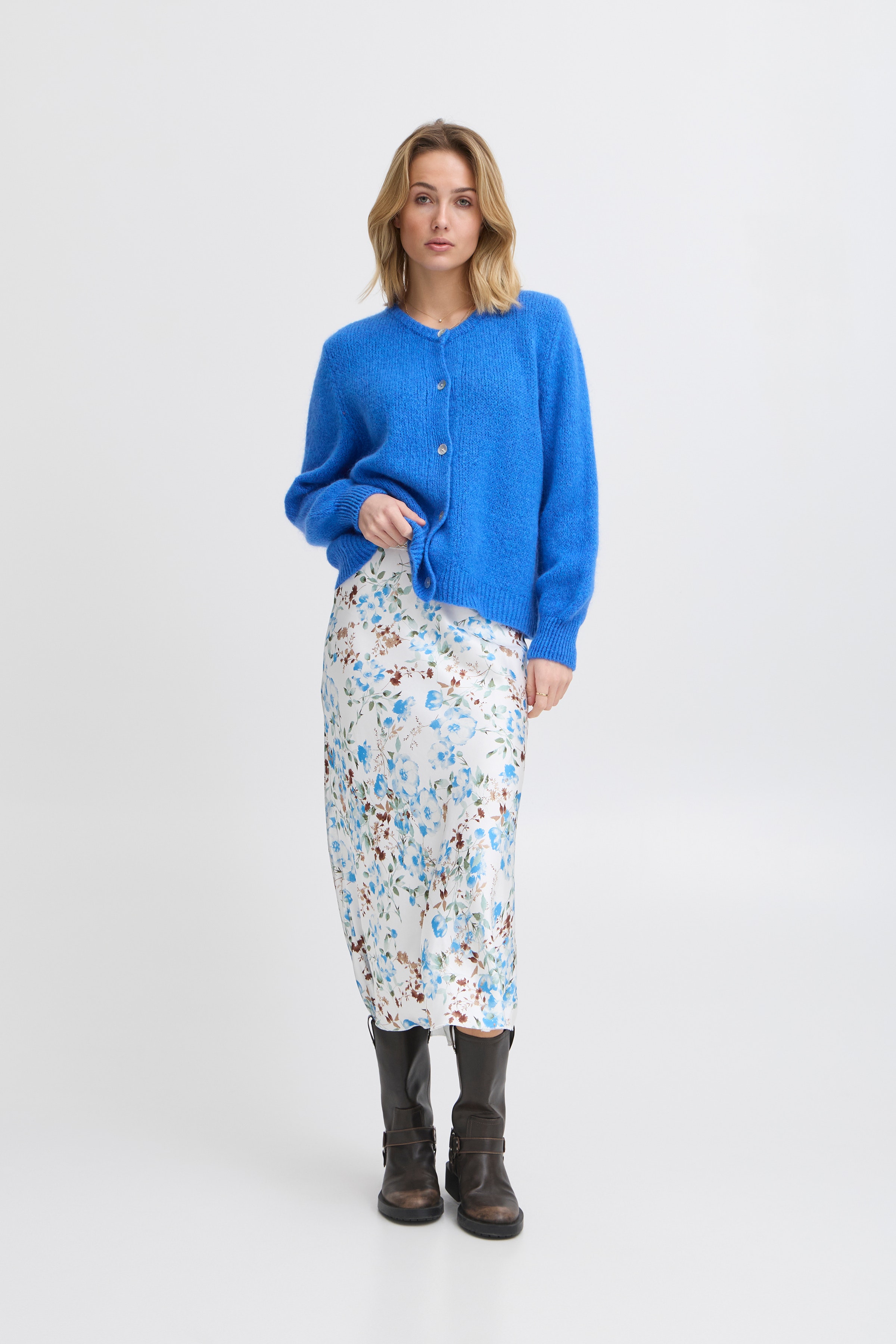SBLEE Skjørt LOOKBOOK FRONT 22100893-174041
