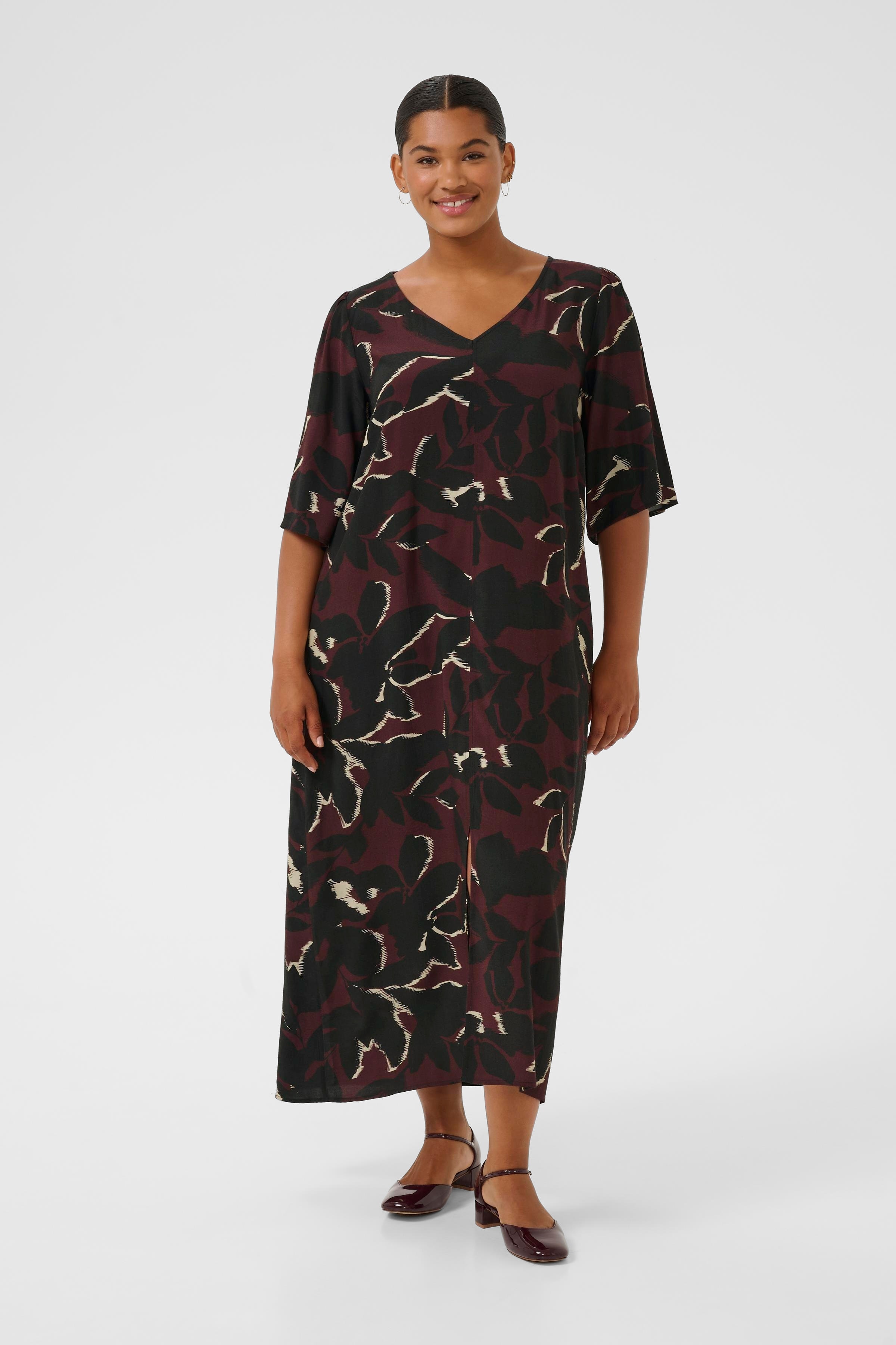 KCmilana Klänning LOOKBOOK FRONT 10583650-108224
