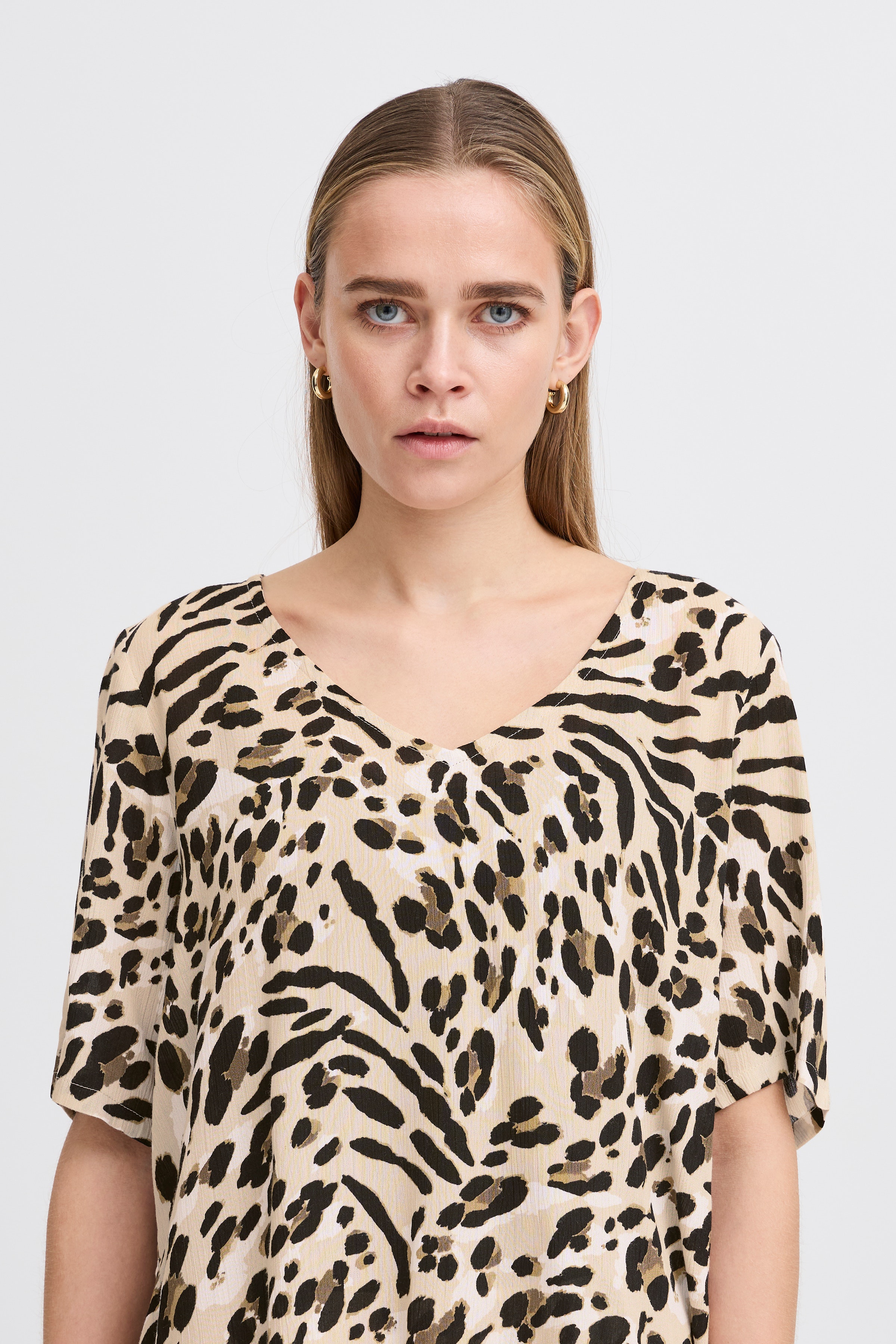 Kortermet bluse LOOKBOOK DETAIL 20122972-204480