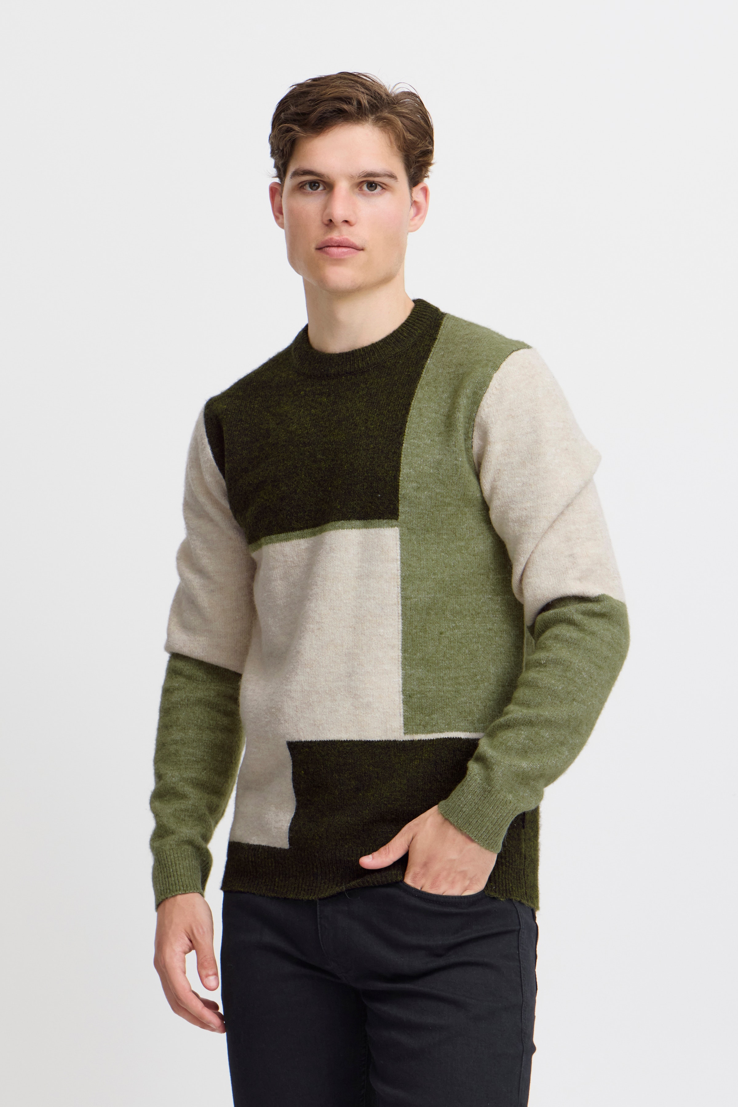 Knitted pullover LOOKBOOK FRONT 20717453-190414