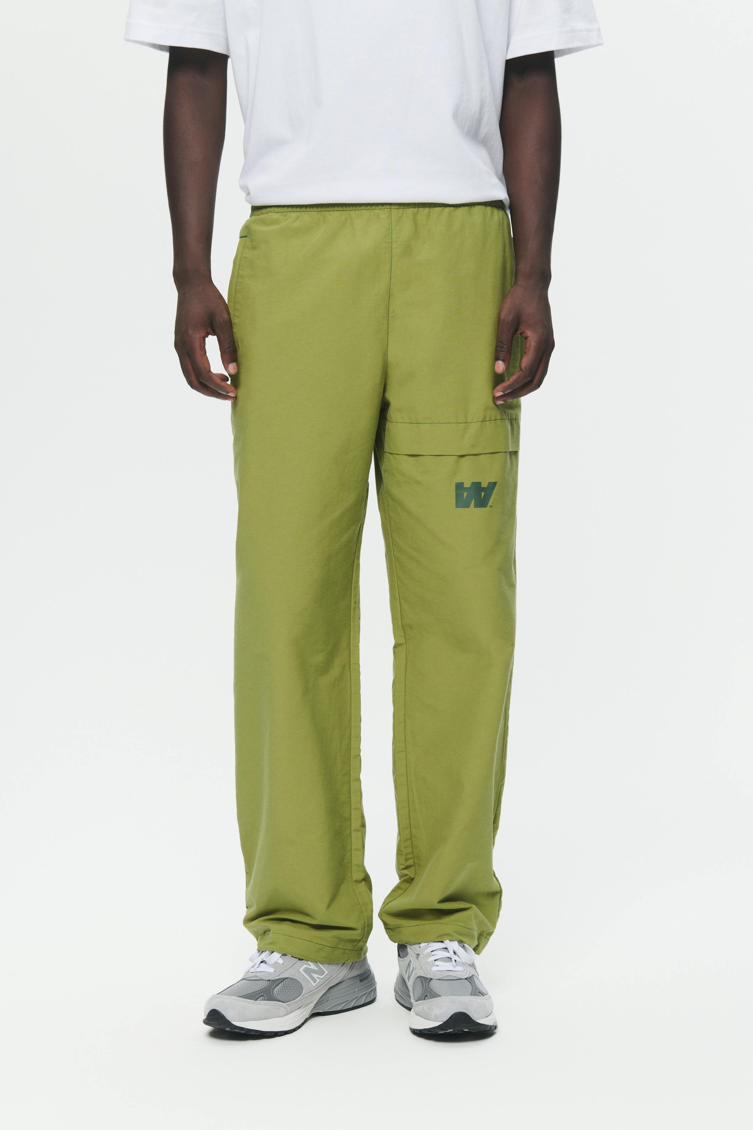 WWLee Trousers LOOKBOOK FRONT 30250129-W8243