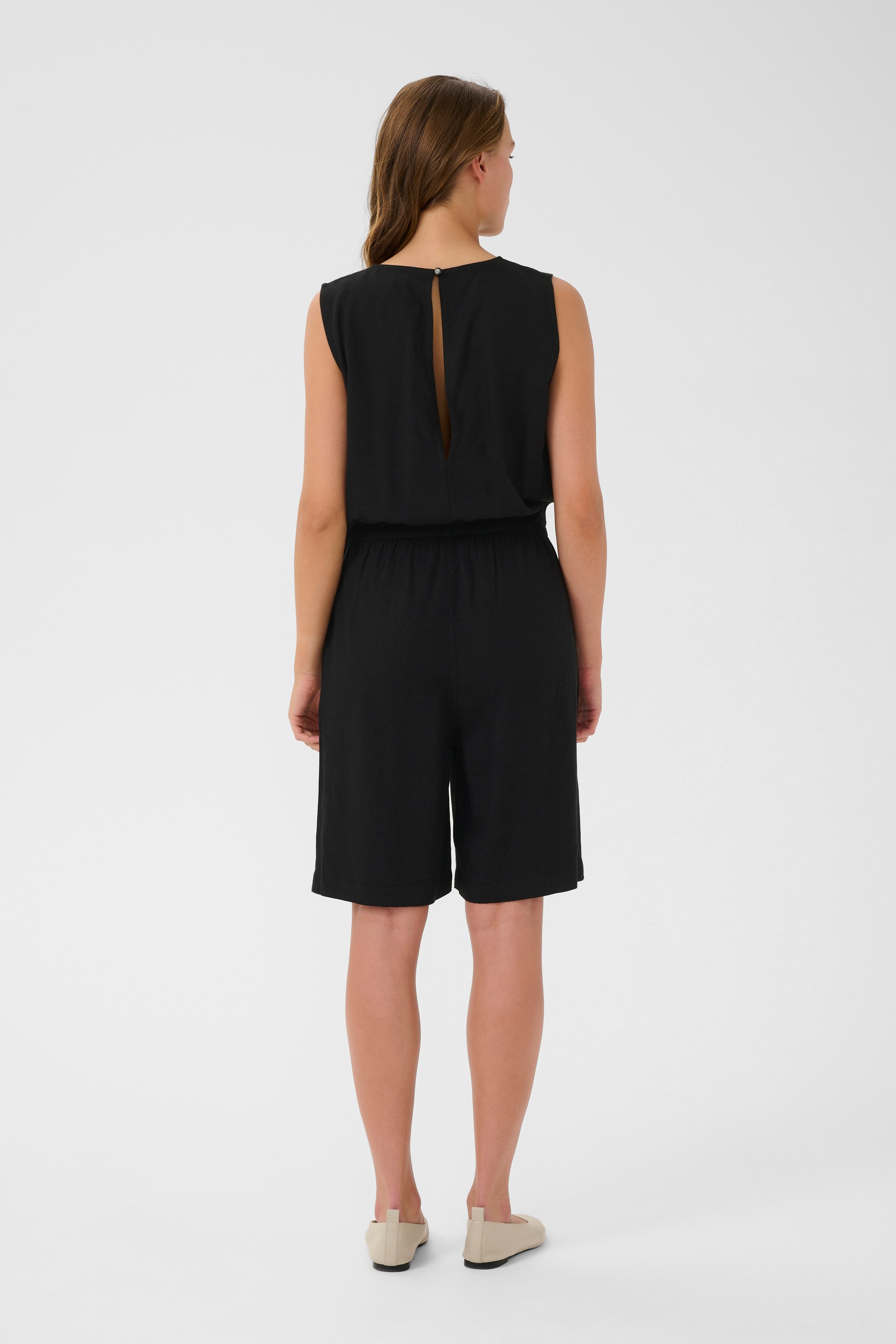 KAmilia Lin Jumpsuit LOOKBOOK BACK 10510420-100121