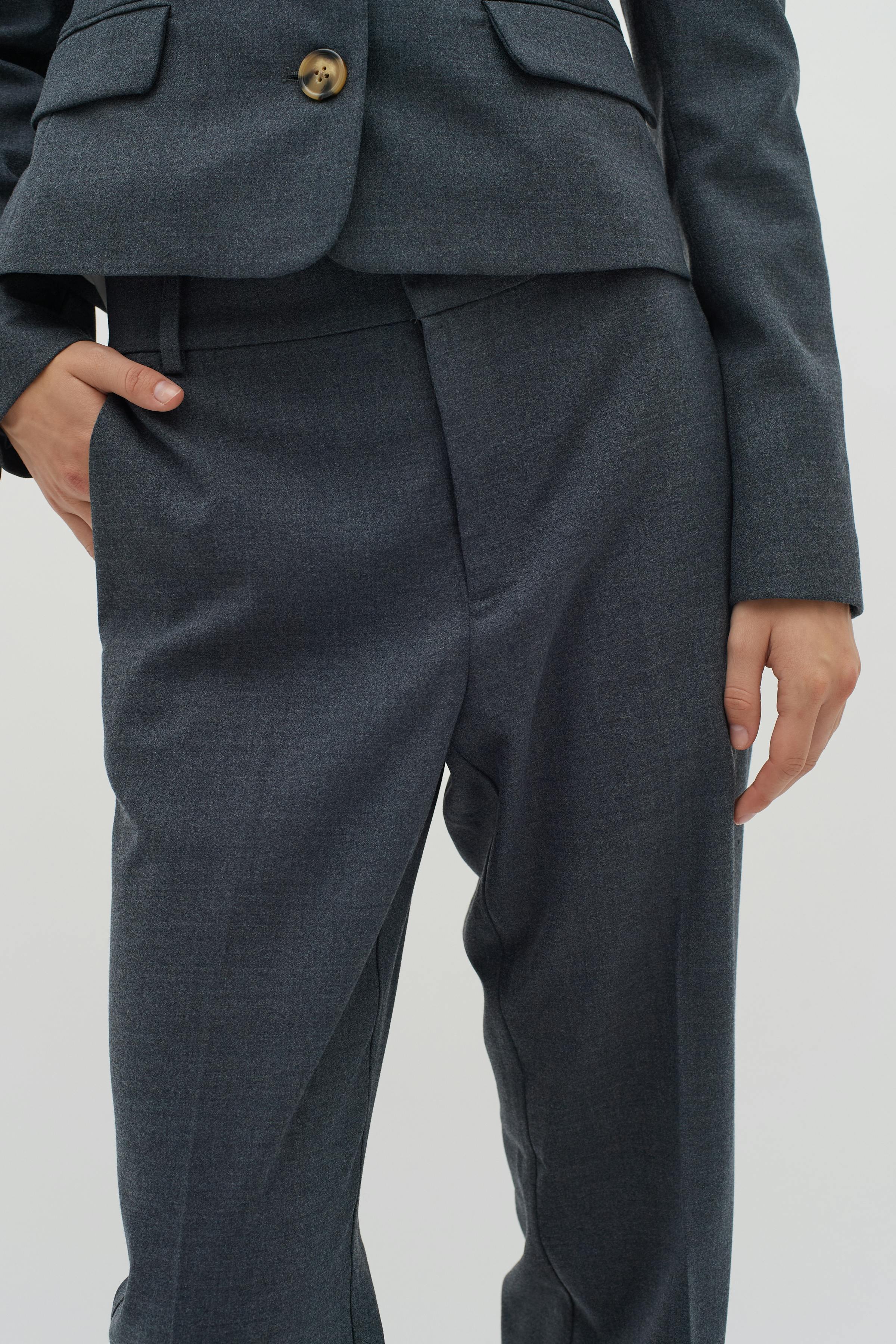 BuneIW Trousers LOOKBOOK DETAIL 30108579-302304